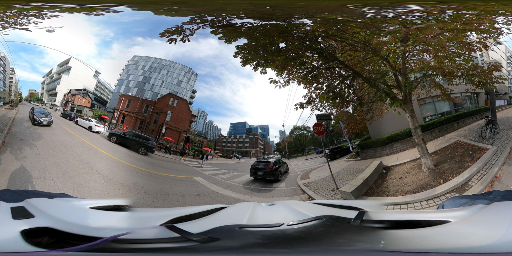 Street view near Fifty on the Park, Niagara — © tallcoleman (CC BY-SA · Mapillary)