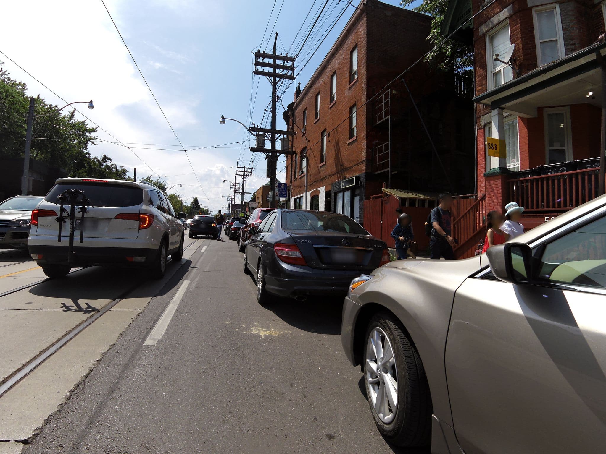 Street view near Gosling’s Landing-Wengsi’s, Kensington-Chinatown — © kevo (CC BY-SA · Mapillary)