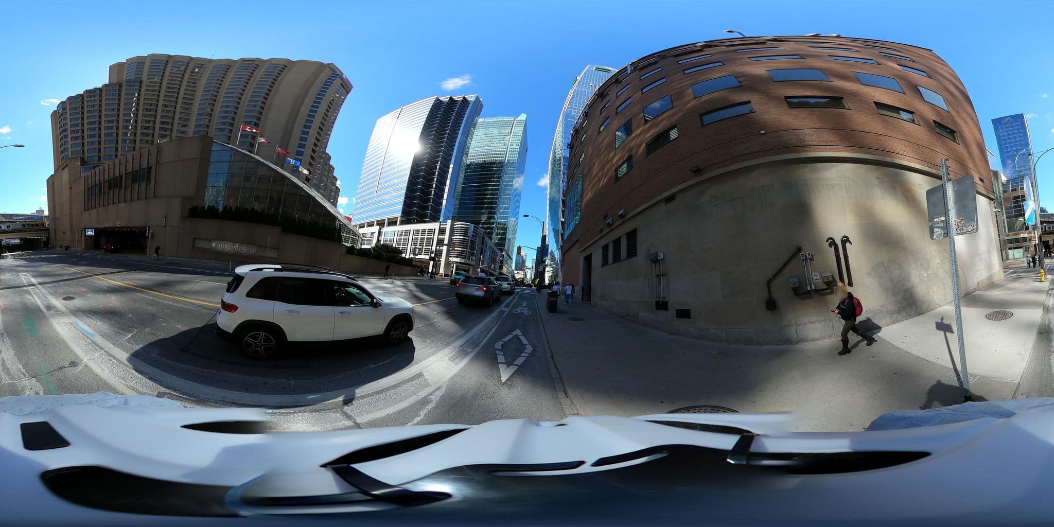 Street view near Crowne Plaza Toronto Ctr, Waterfront Communities-The Island — © tallcoleman (CC BY-SA · Mapillary)