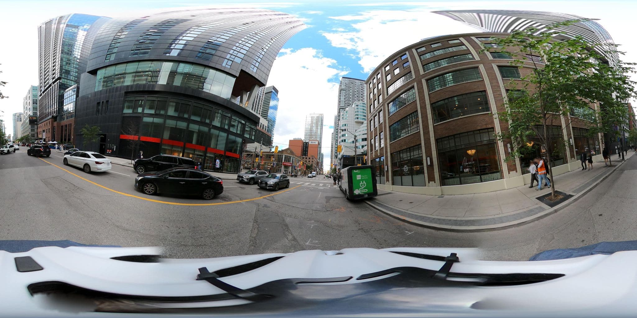 Street view near King Blue Hotel, Kensington-Chinatown — © tallcoleman (CC BY-SA · Mapillary)