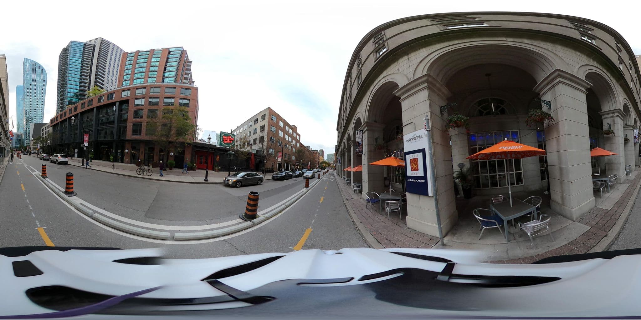 Street view near Hotel Novotel Toronto Centre, Moss Park — © tallcoleman (CC BY-SA · Mapillary)