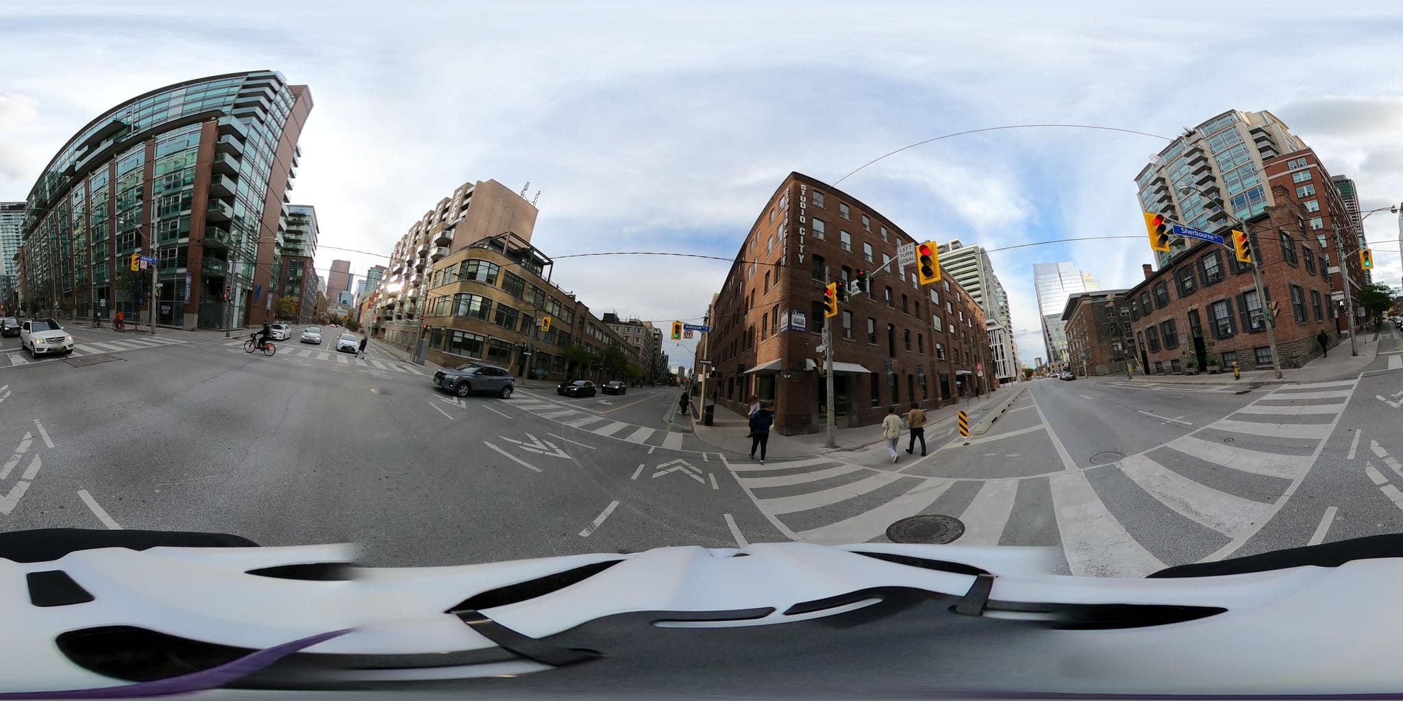 Street view near Swany River & Cottage, Moss Park — © tallcoleman (CC BY-SA · Mapillary)