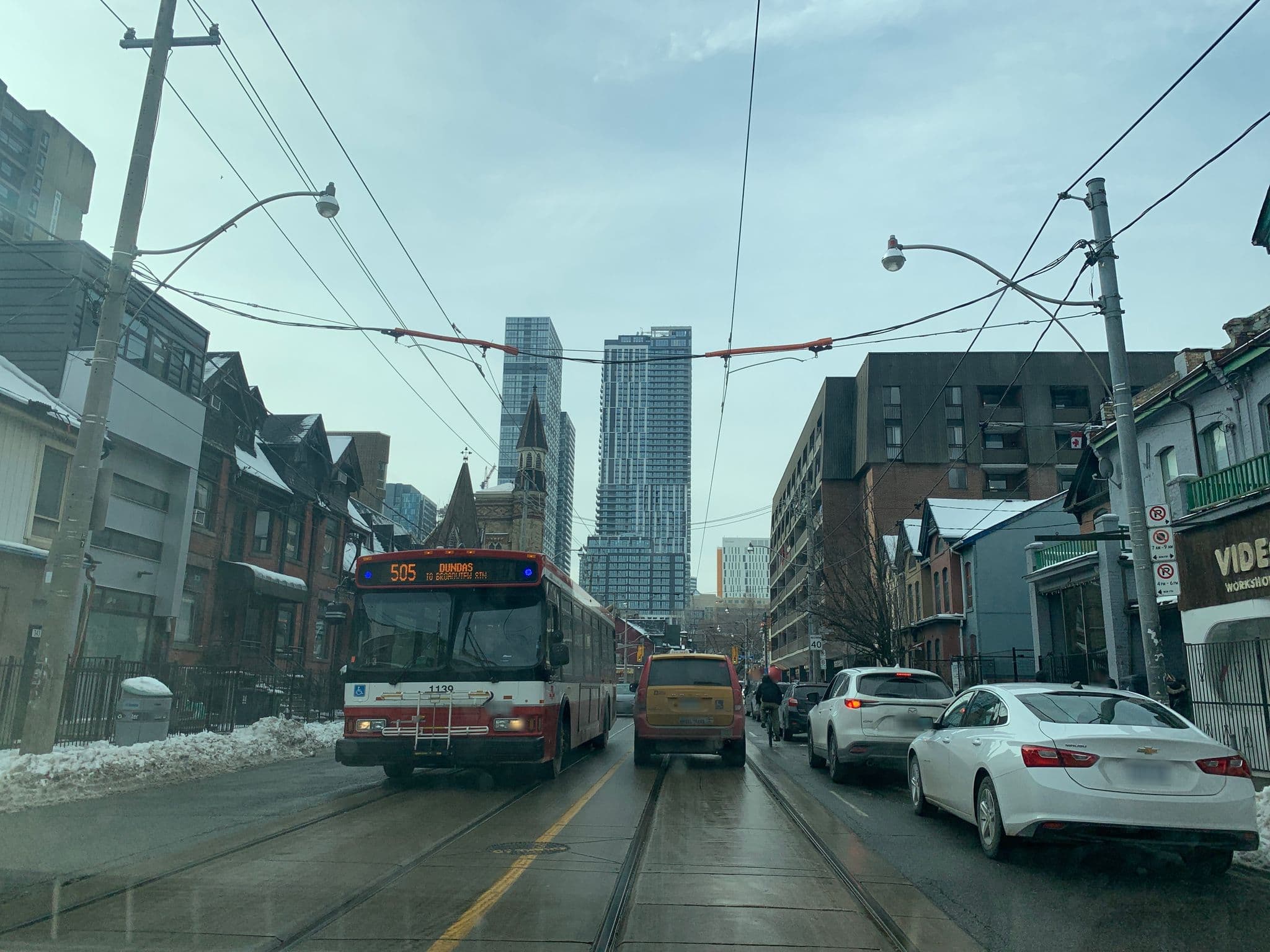 Street view near Toronto Garden B&B, Moss Park — © mdrive (CC BY-SA · Mapillary)