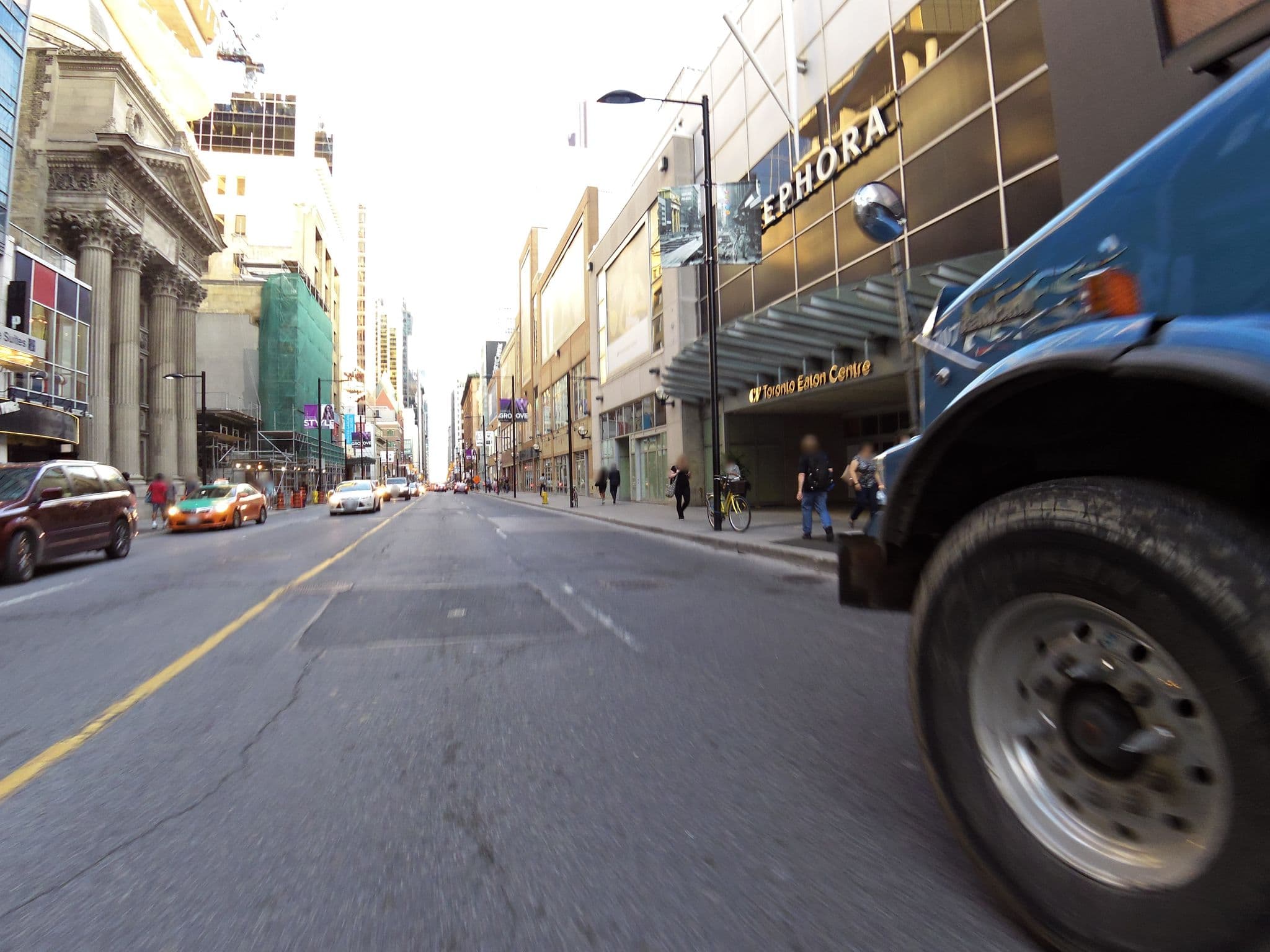 Street view near Yonge Suites, Bay Street Corridor — © kevo (CC BY-SA · Mapillary)
