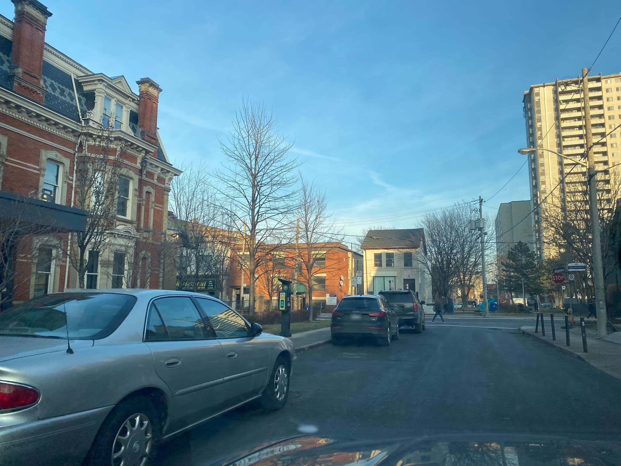 Street view near Ada's Guesthouse, North St.James Town — © antonydunston20 (CC BY-SA · Mapillary)