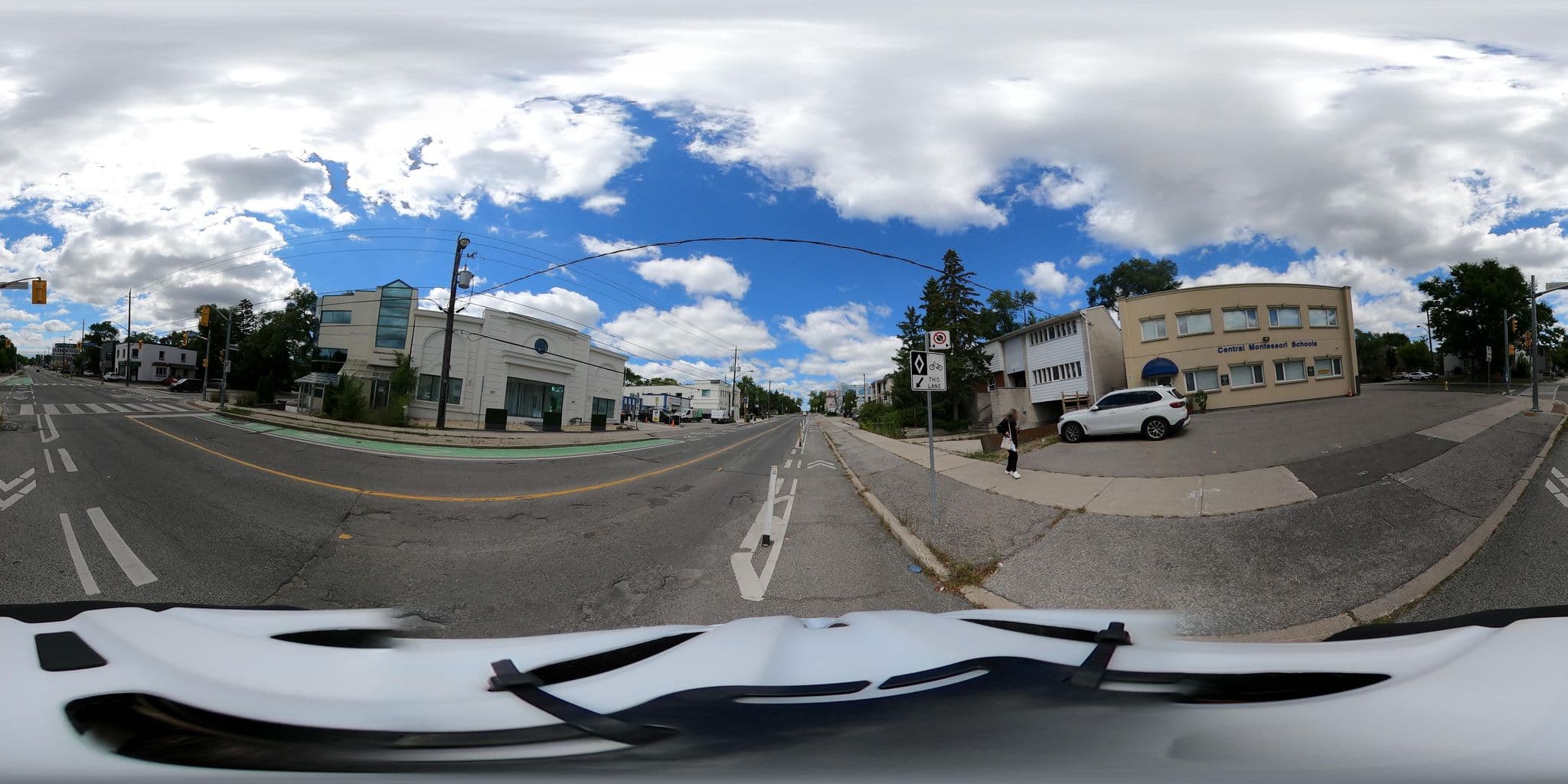 Street view near Willowdale Hotel Toronto, Willowdale — © tallcoleman (CC BY-SA · Mapillary)