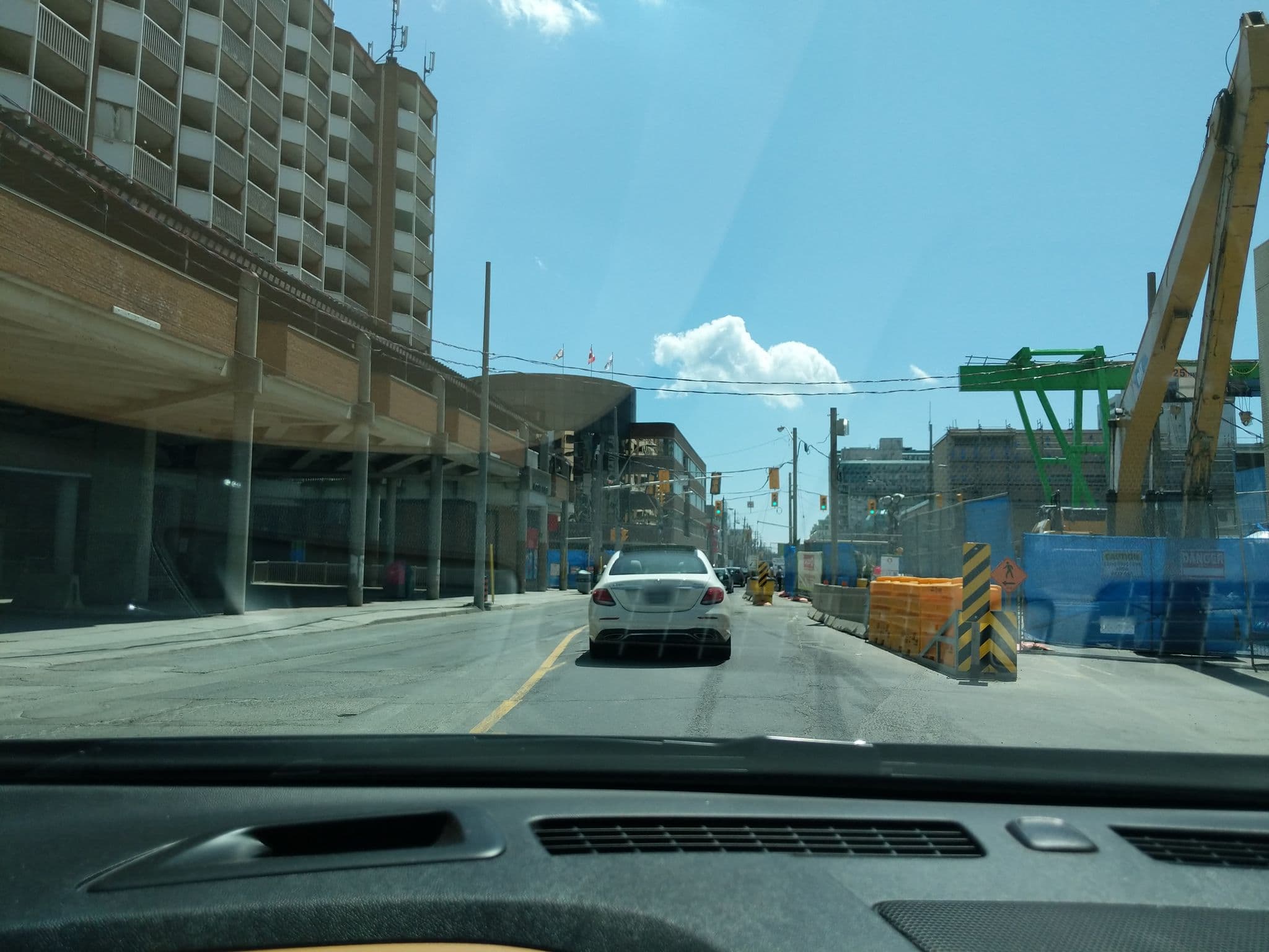 Street view near Best Western Roehampton Hotel & Suites, Mount Pleasant West — © mappymapmap (CC BY-SA · Mapillary)