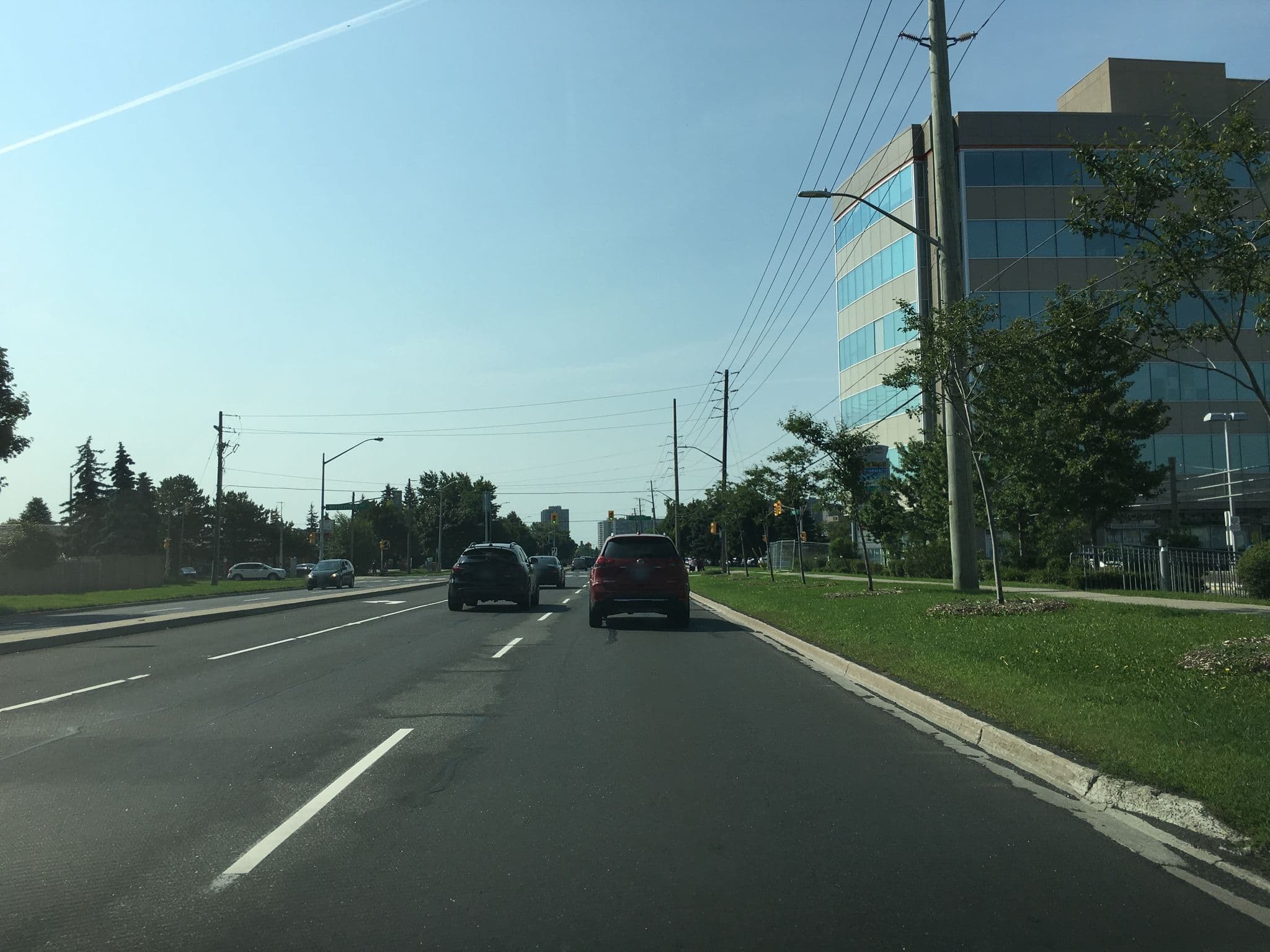 Street view near Edukinder, Steeles — © 991_2gt3 (CC BY-SA · Mapillary)