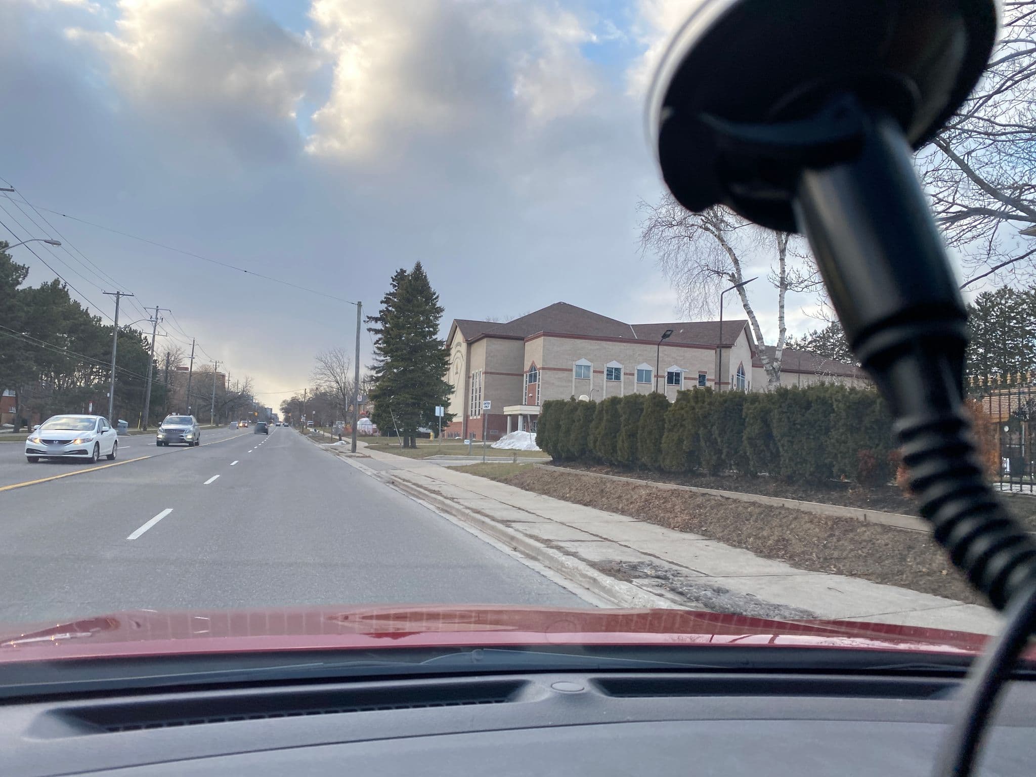 Street view near New Plaza Motel, West Hill — © kish (CC BY-SA · Mapillary)