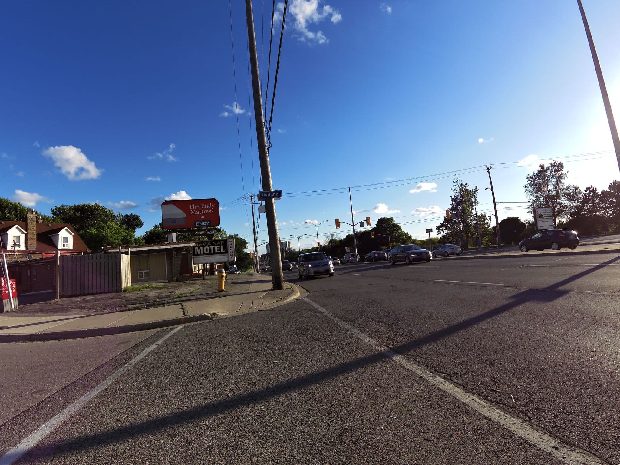 Street view near Have A Nap Motel, Cliffcrest — © kevo (CC BY-SA · Mapillary)