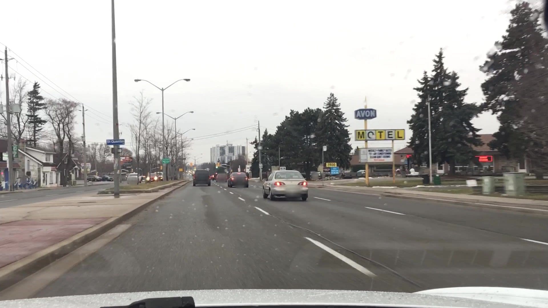Street view near Avon Motel, Cliffcrest — © lvl5 (CC BY-SA · Mapillary)