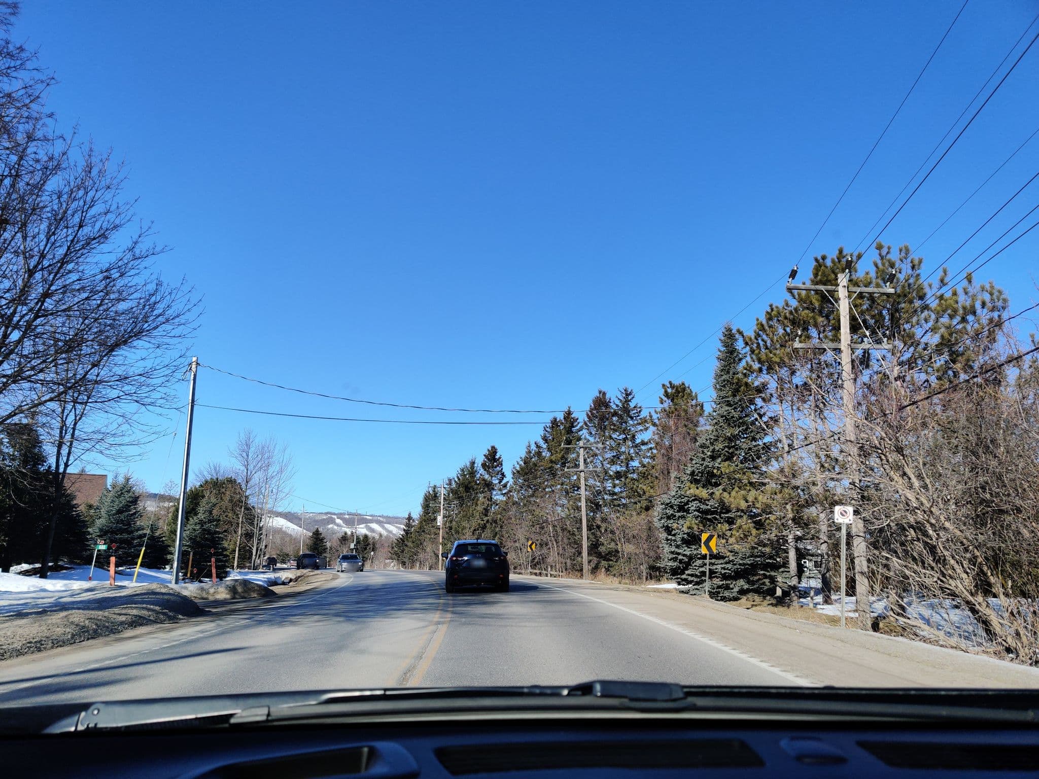 Street view near Silvercreek Farm, Collingwood — © mappymapmap (CC BY-SA · Mapillary)