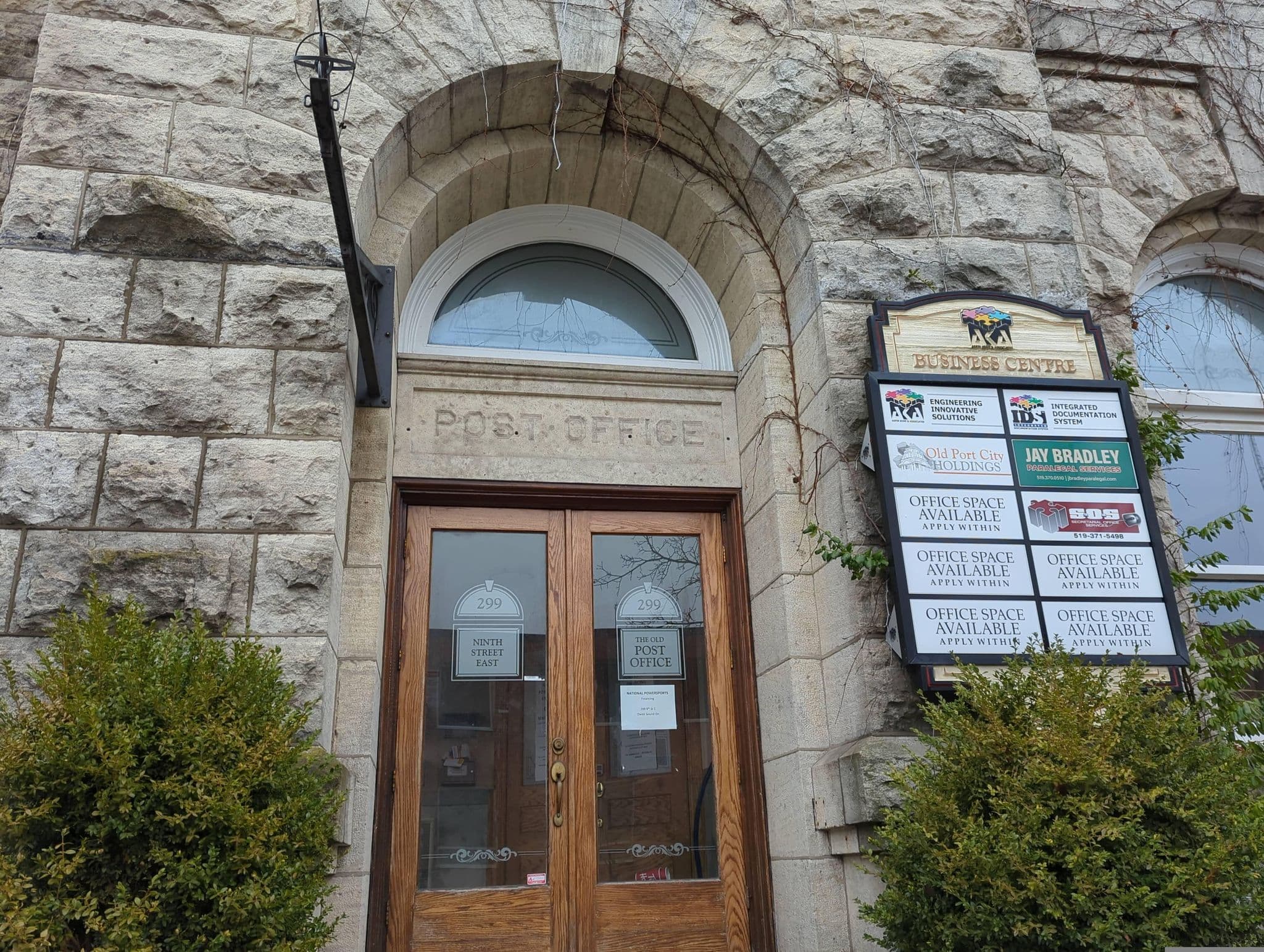 Street view near Carter Travel & Cruises, Owen Sound — © treestryder (CC BY-SA · Mapillary)