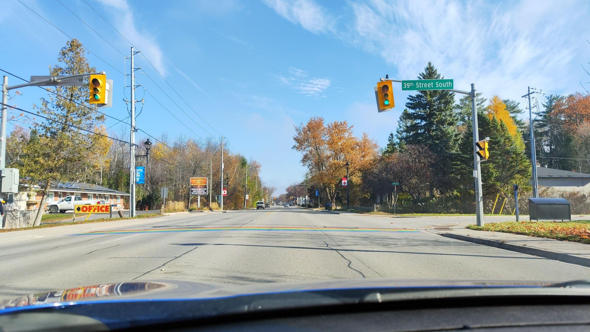 Street view near Mermaid Motel, Wasaga Beach — © raptureboi (CC BY-SA · Mapillary)