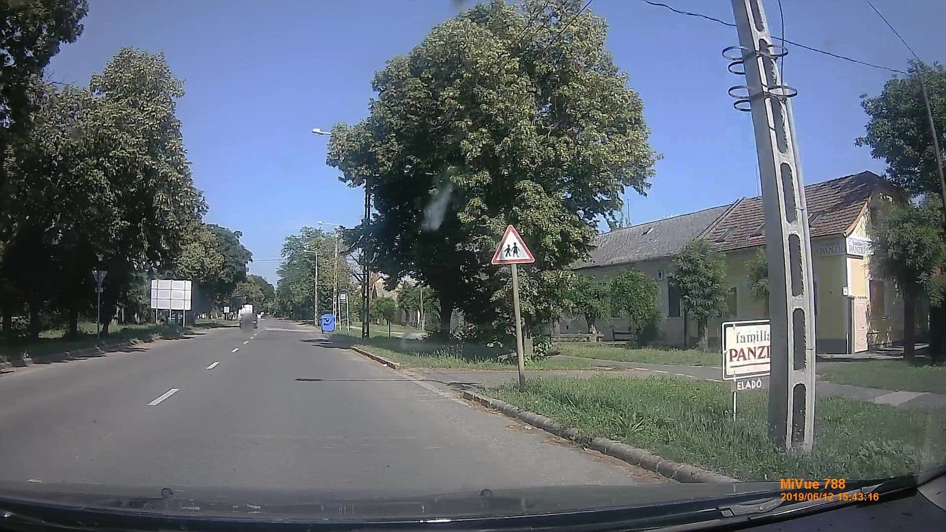 Street view near Familia Panzio, Makó — © geox123 (CC BY-SA · Mapillary)