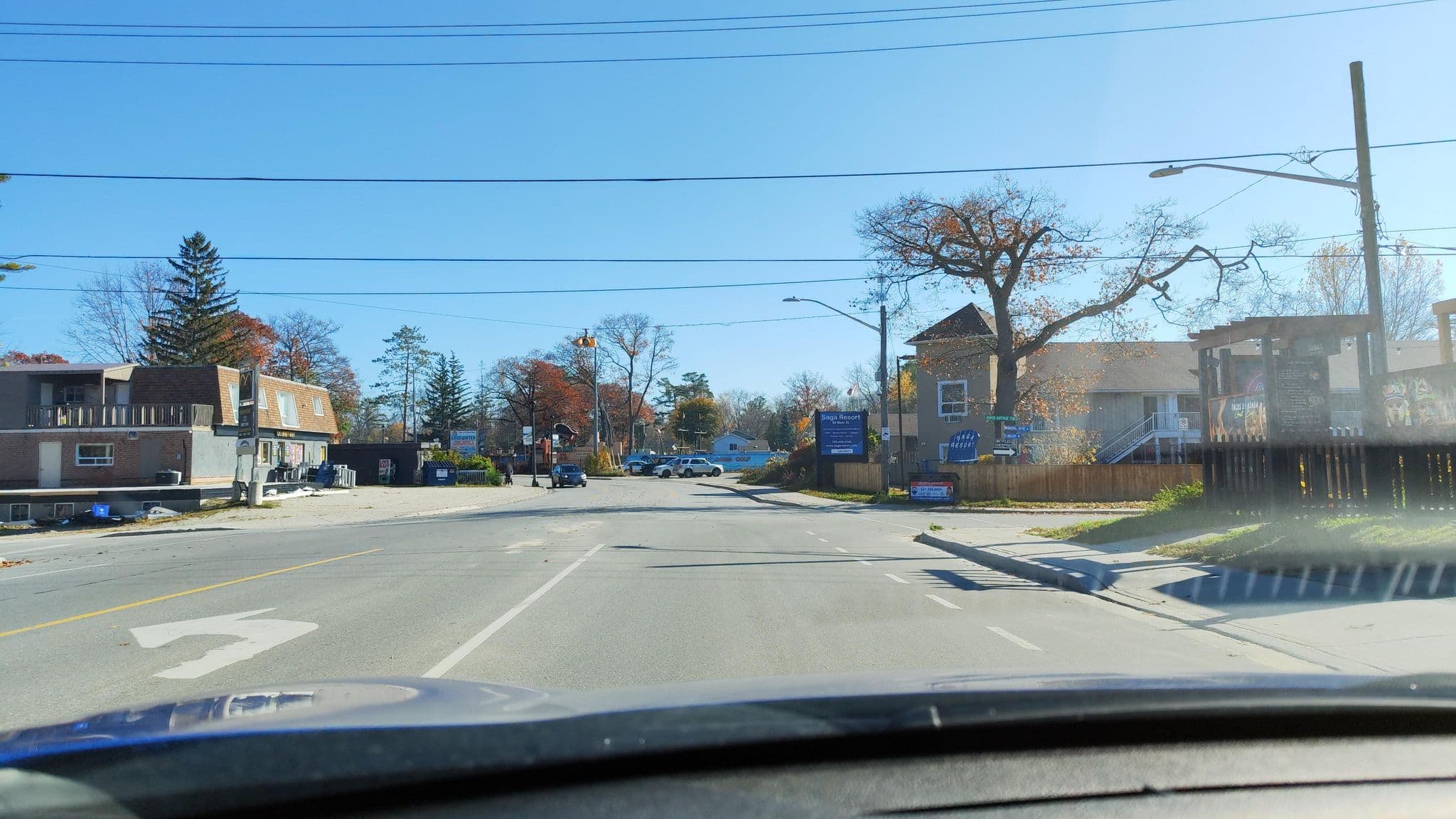 Street view near Edgewater Cottages, Wasaga Beach — © raptureboi (CC BY-SA · Mapillary)