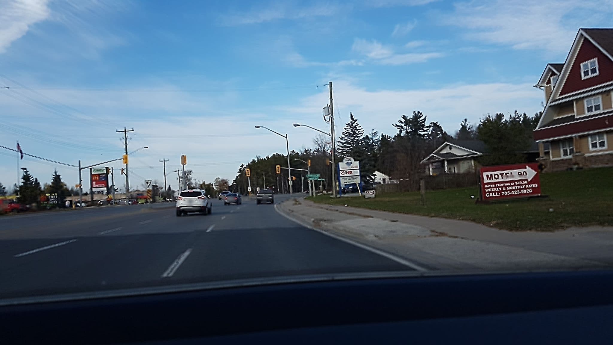 Street view near Hwy 90 Motel, Angus — © andrewpmk (CC BY-SA · Mapillary)
