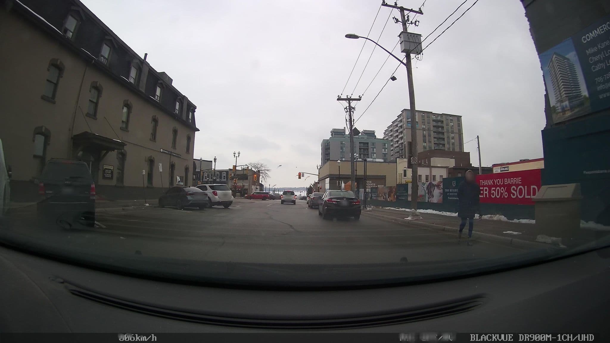 Street view near Simcoe Hotel, Barrie — © abcourier (CC BY-SA · Mapillary)