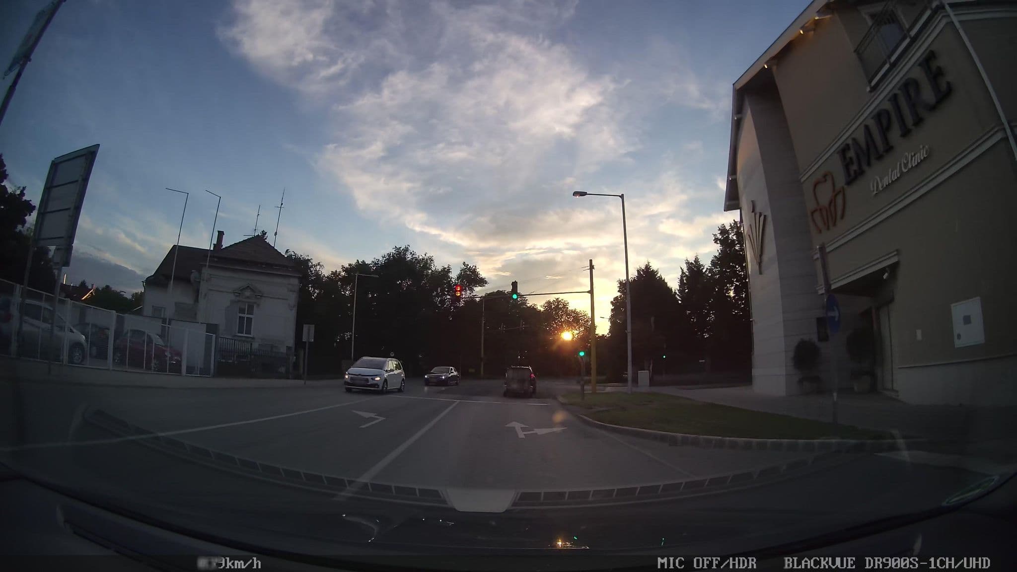 Street view near Empire, Mosonmagyaróvár — © kafri (CC BY-SA · Mapillary)