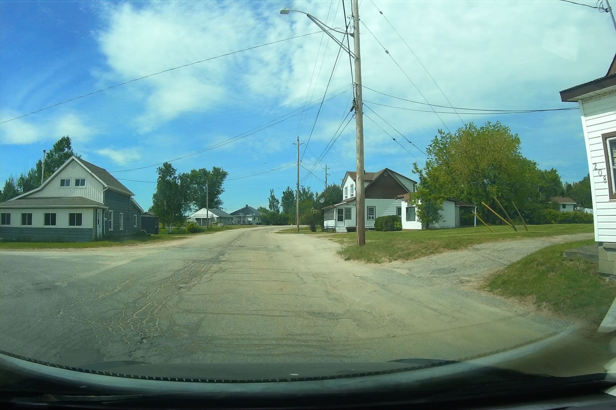 Street view near Valley View Motel & Restaurant, Callander — © didymops (CC BY-SA · Mapillary)