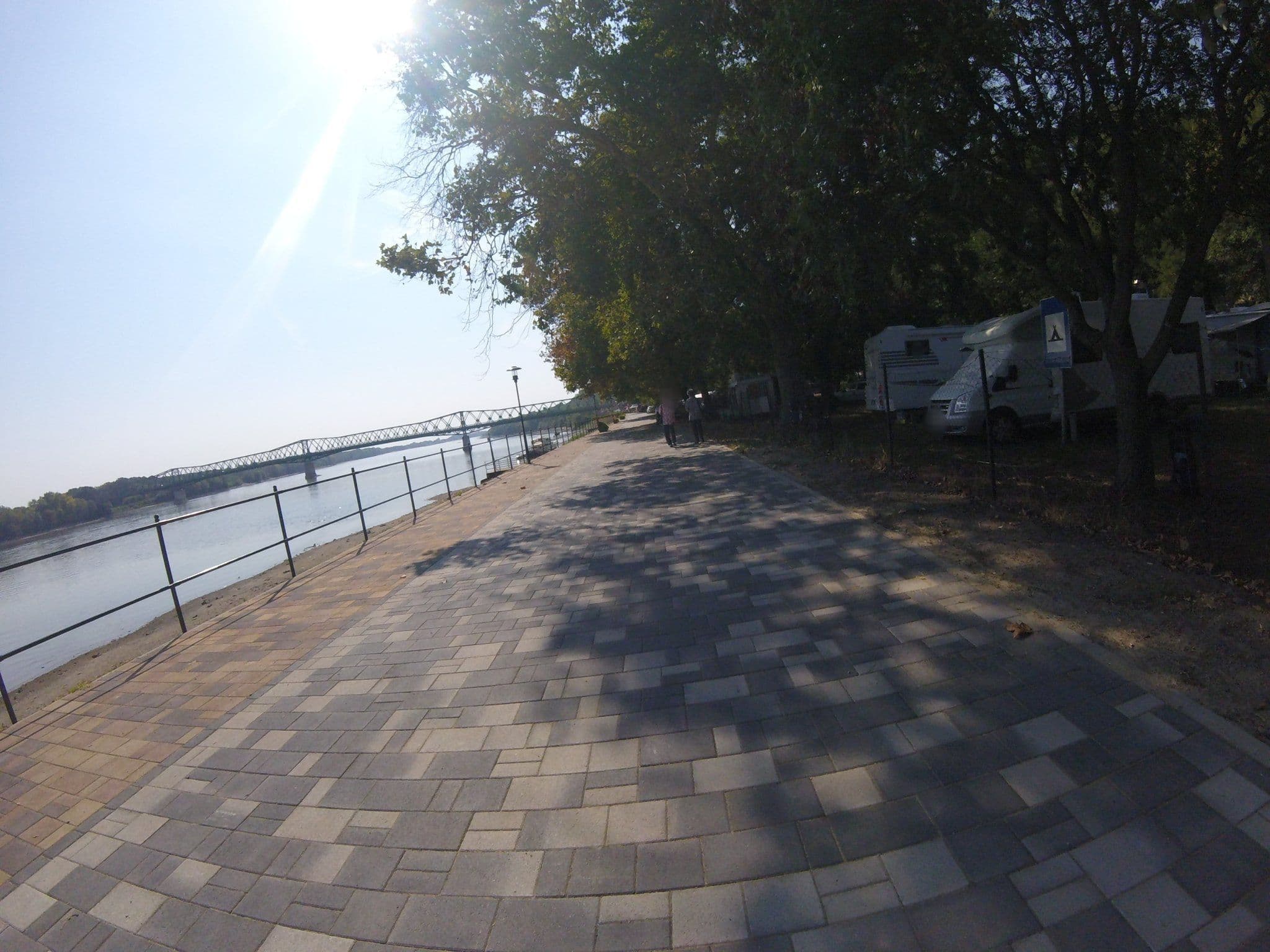 Street view near Kék Duna Kemping, Dunaföldvár — © utvonalfelmeresek (CC BY-SA · Mapillary)