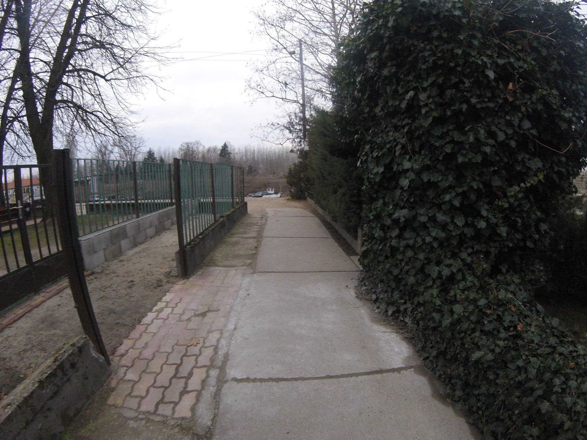 Street view near Vizafogó Panzió, Baja — © utvonalfelmeresek (CC BY-SA · Mapillary)