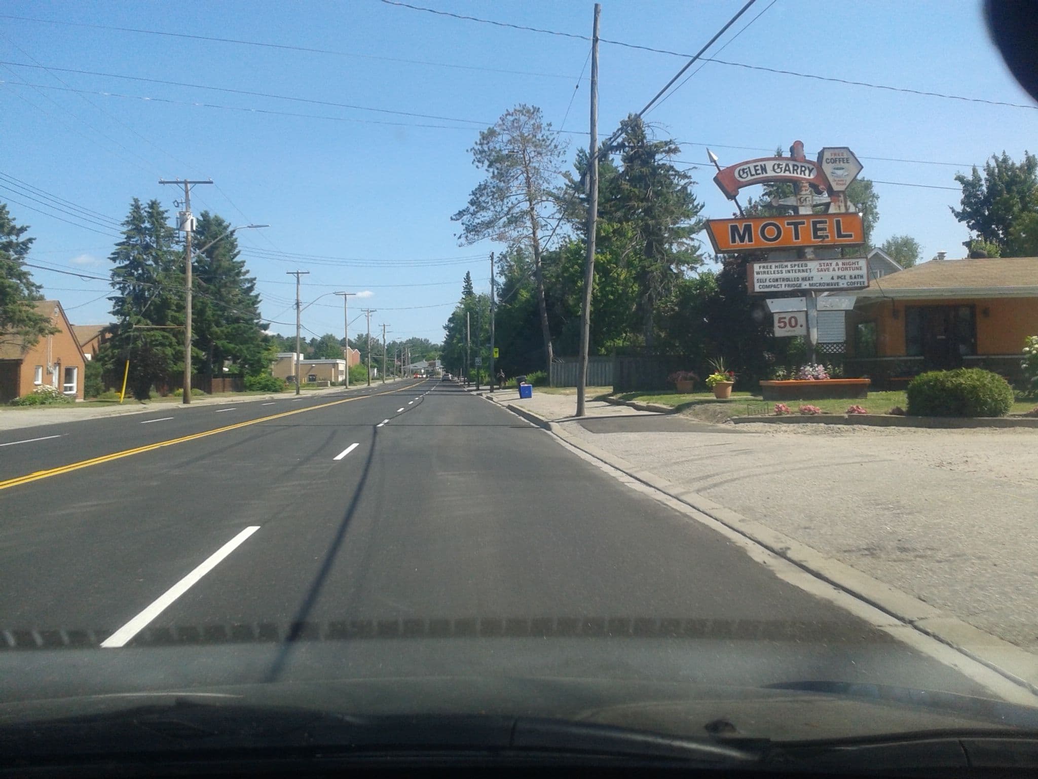 Street view near Glen Garry Motel & Cottages, North Bay — © didymops (CC BY-SA · Mapillary)
