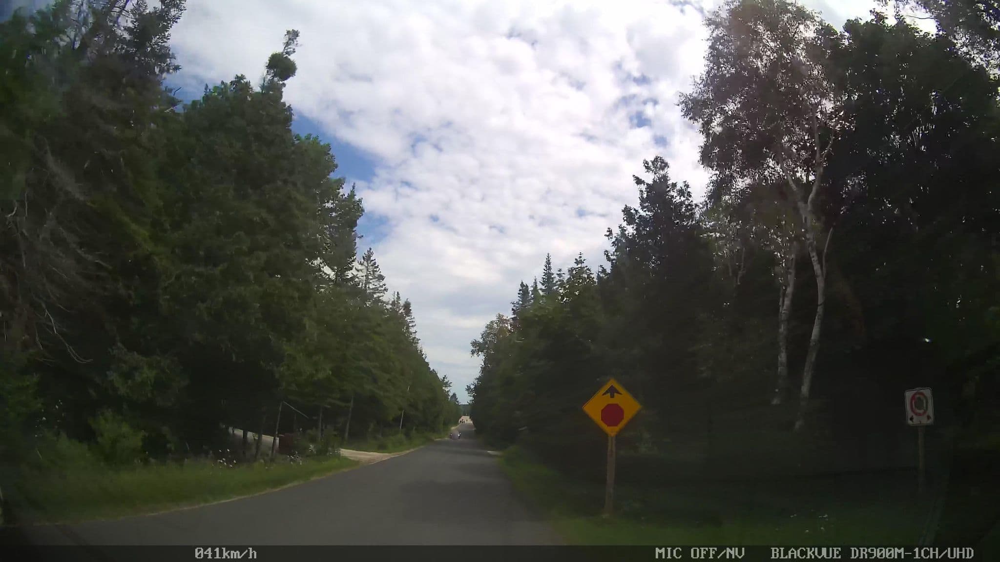 Street view near Big Tub B&B, Tobermory — © rps333 (CC BY-SA · Mapillary)