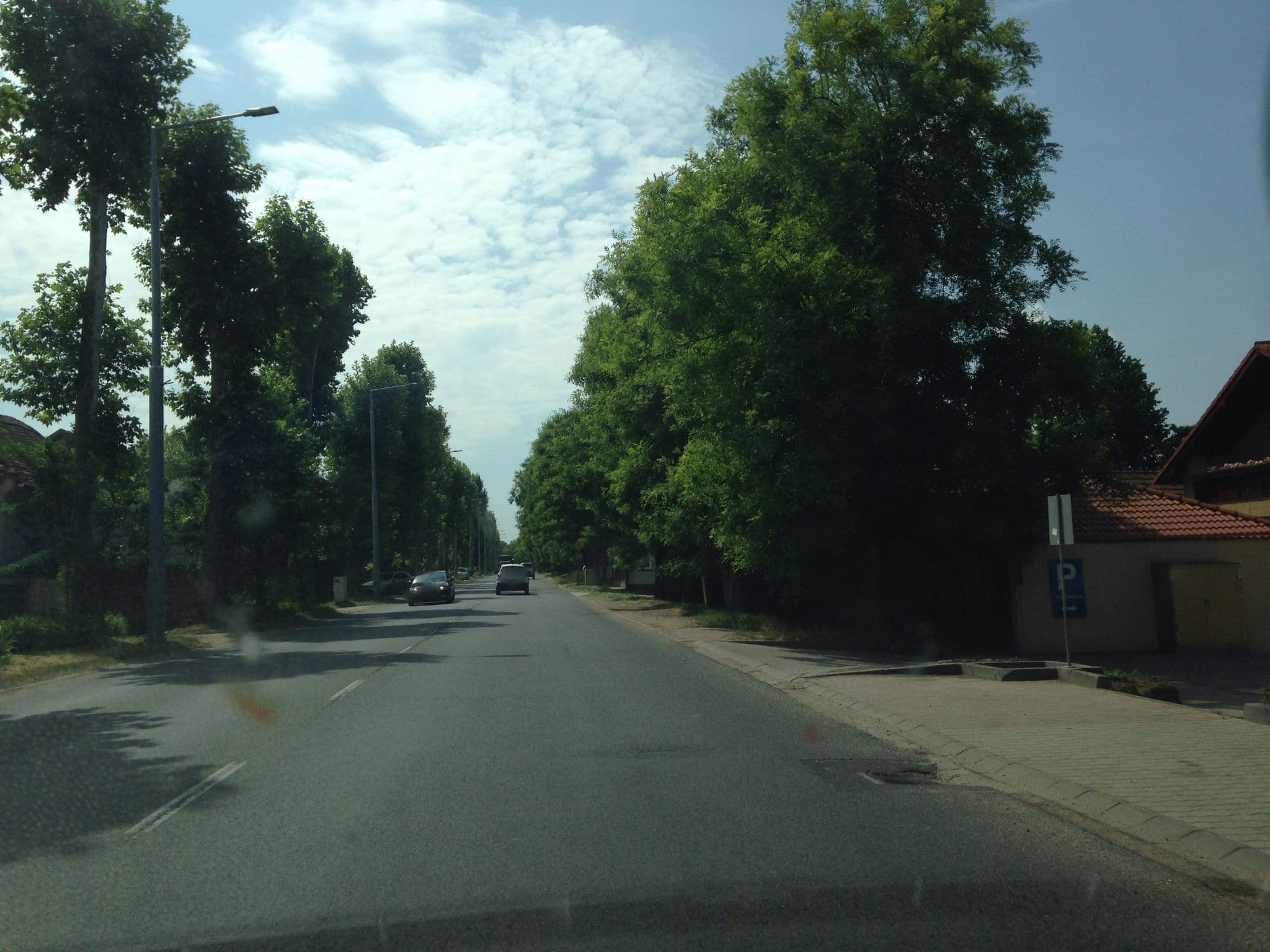 Street view near Kiss, Tata — © istefanos (CC BY-SA · Mapillary)