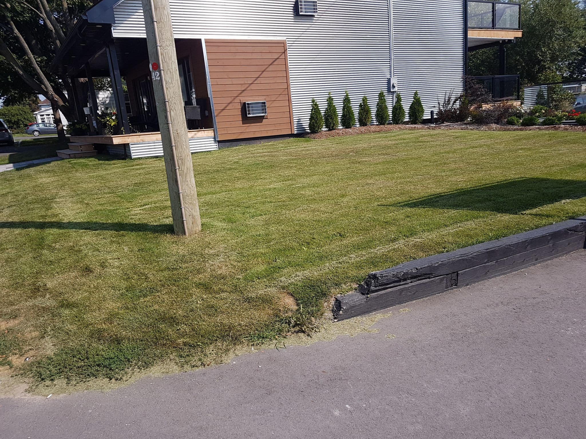 Street view near Drake Motor Inn, Prince Edward — © rps333 (CC BY-SA · Mapillary)
