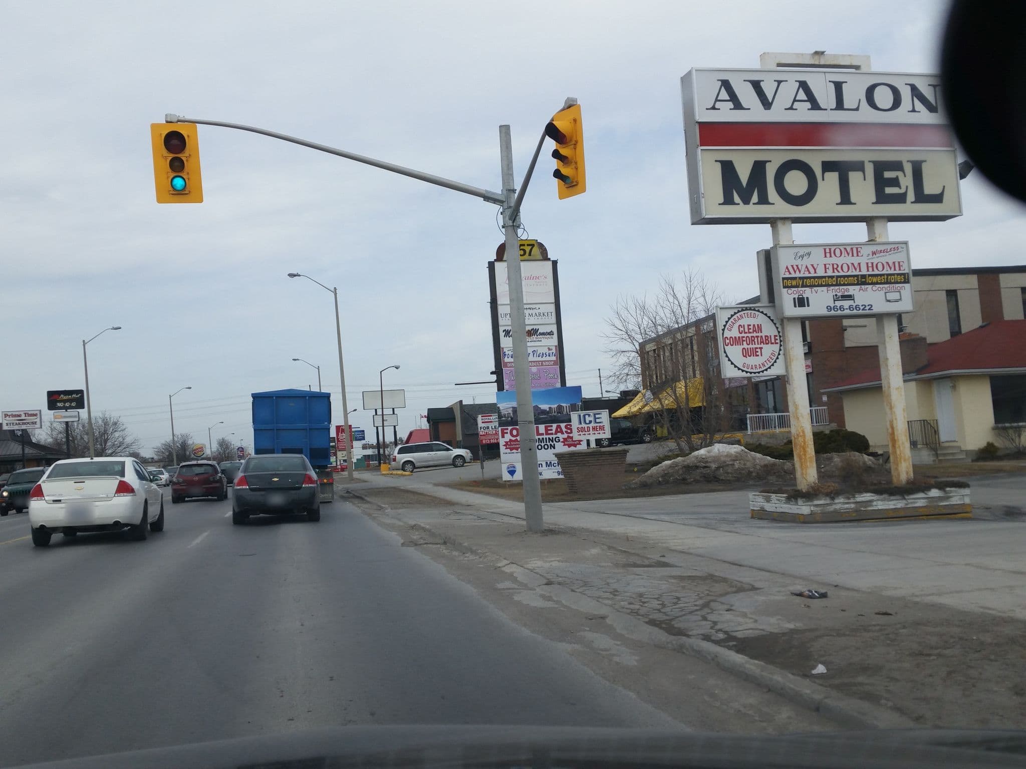 Street view near Avalon Motel, Belleville — © rps333 (CC BY-SA · Mapillary)