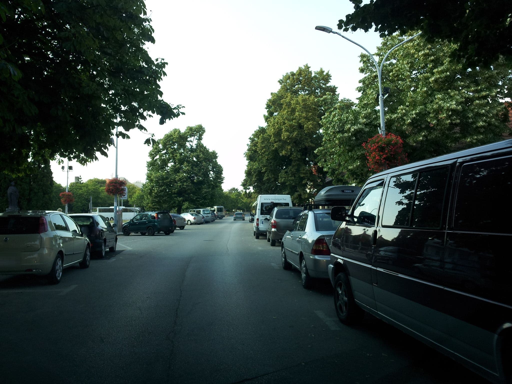 Street view near Szent György Panzió és Étterem, Tapolca — © kolesajr (CC BY-SA · Mapillary)