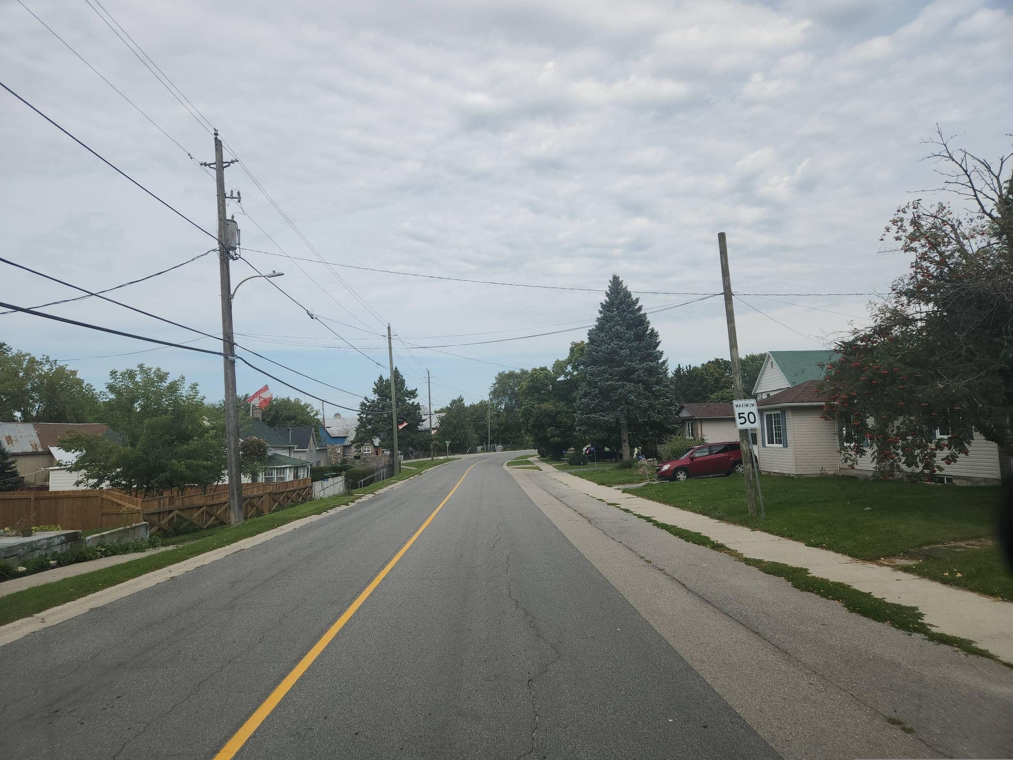 Street view near Moores Cottages, Gananoque — © rps333 (CC BY-SA · Mapillary)