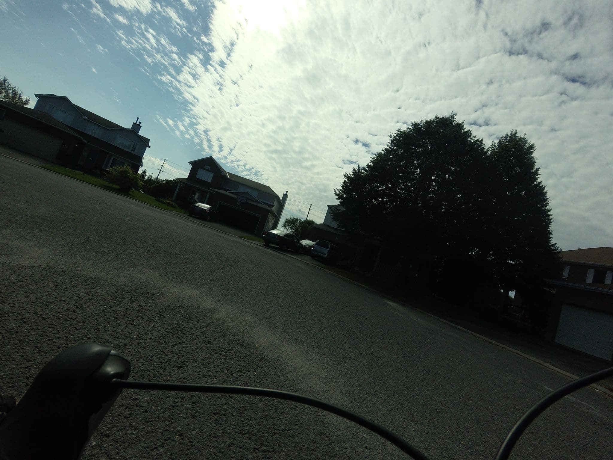 Street view near Days Inn, Bridlewood — © hshearer (CC BY-SA · Mapillary)