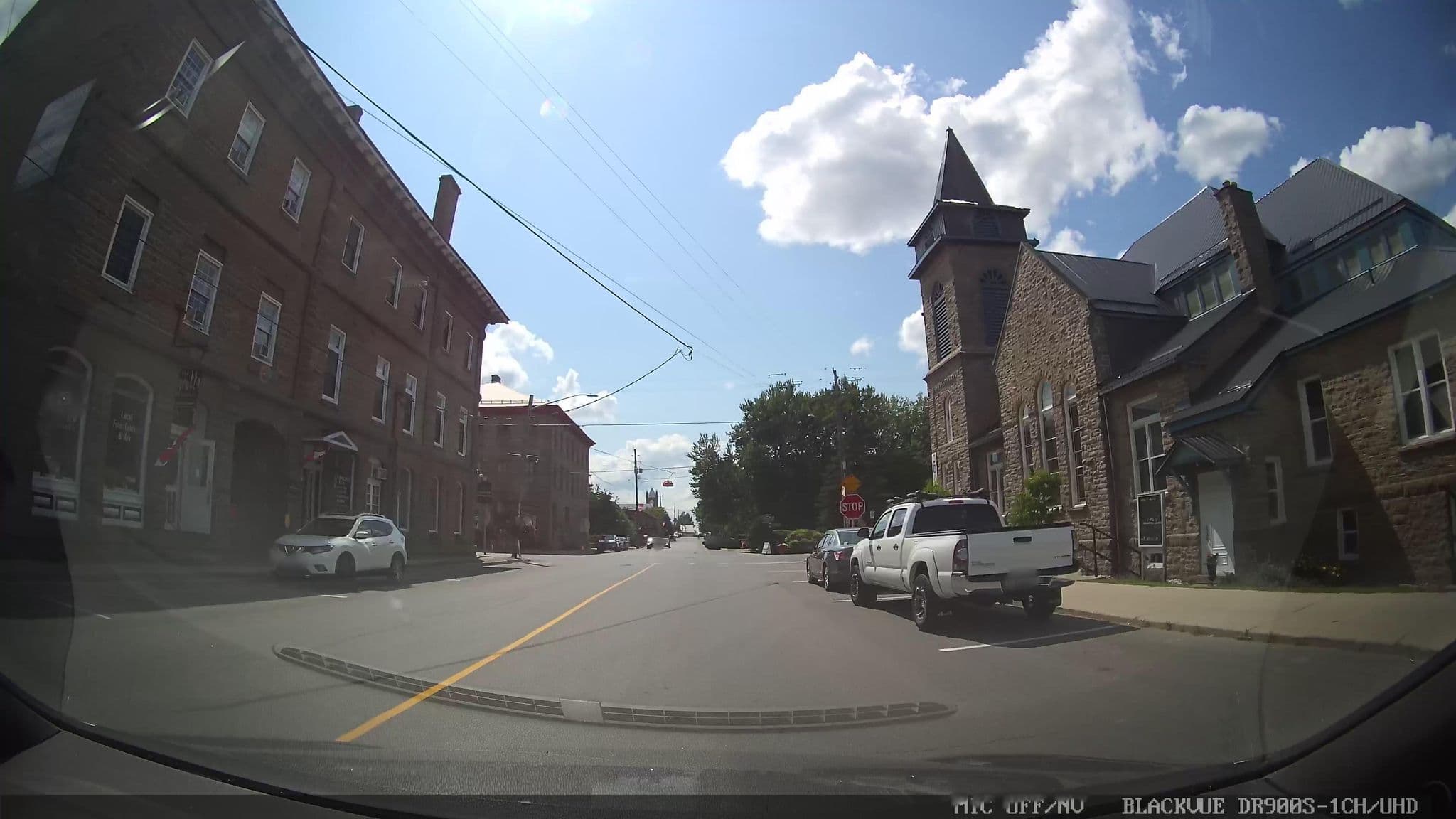Street view near Sam Jakes Inn Merrickville, Smiths Falls — © mdarwin (CC BY-SA · Mapillary)