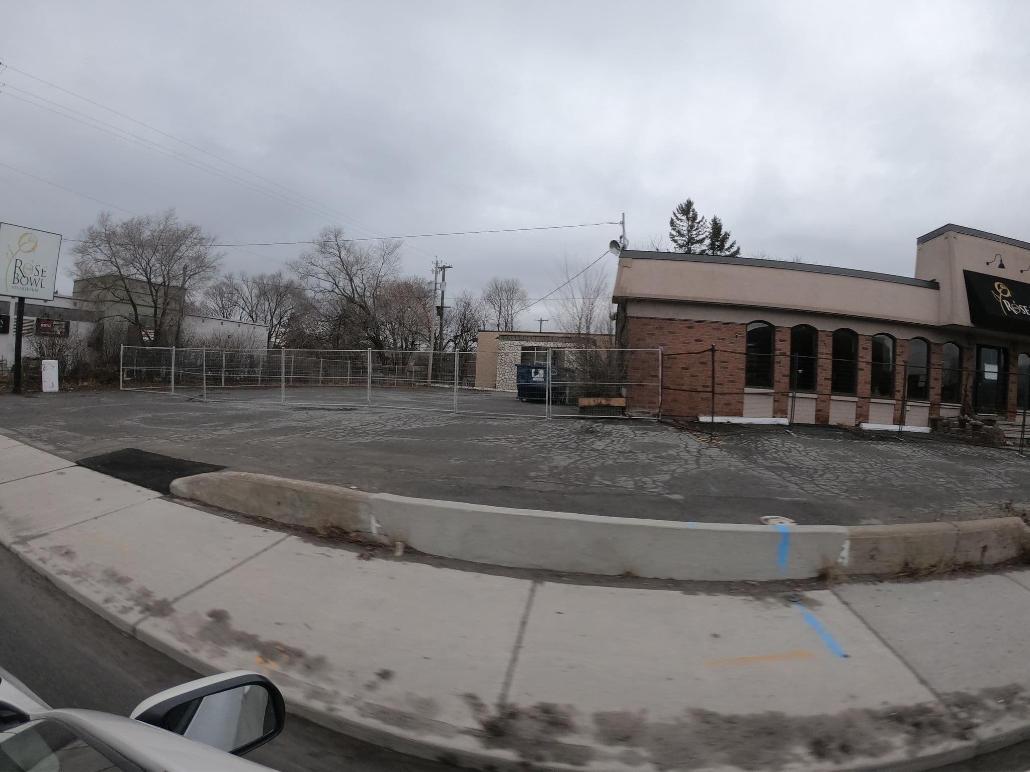 Street view near Webb's Motel Ltd, Hintonburg — © zzptichka (CC BY-SA · Mapillary)