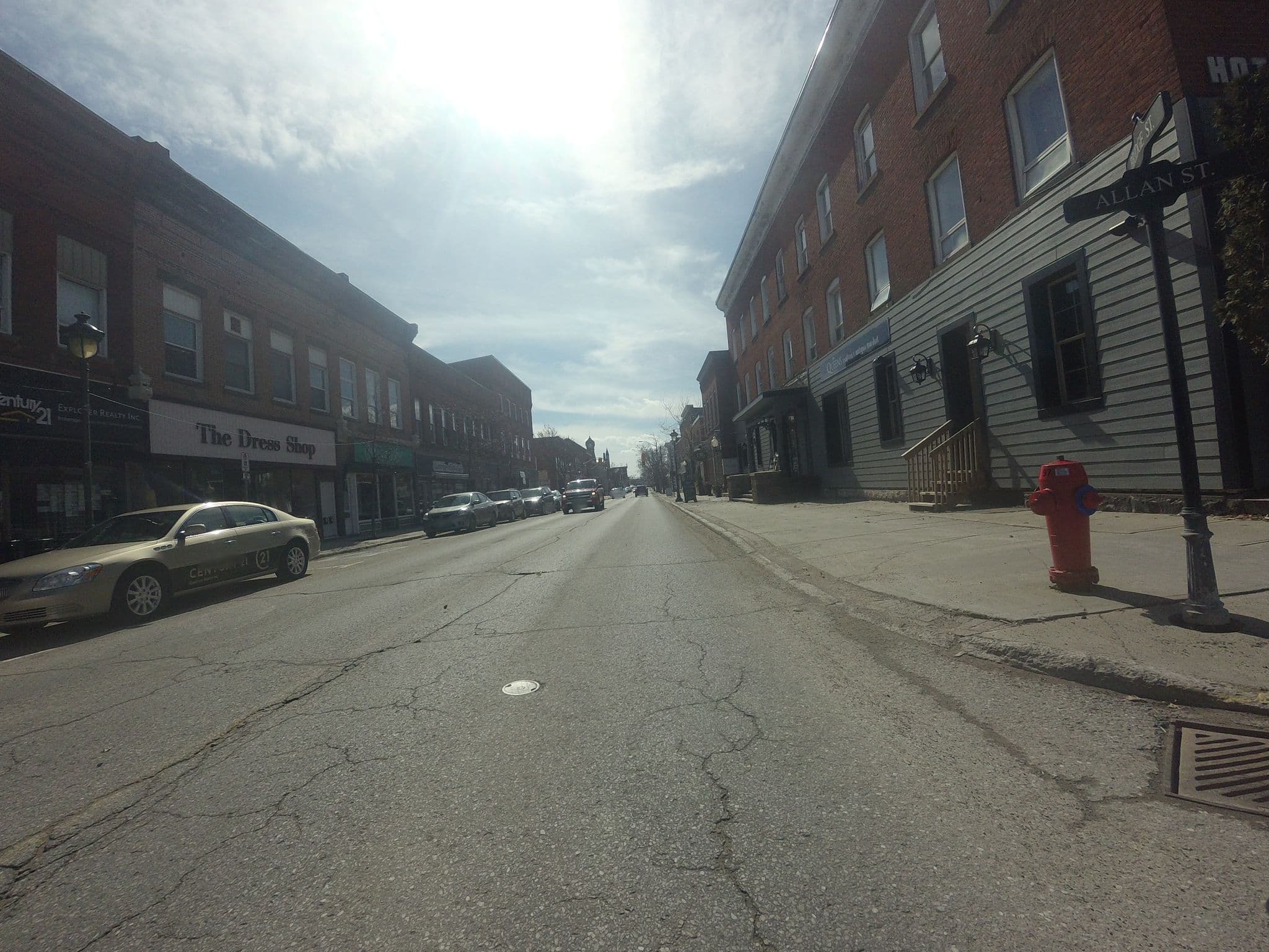 Street view near Queen's Hotel, Carleton Place — © hshearer (CC BY-SA · Mapillary)