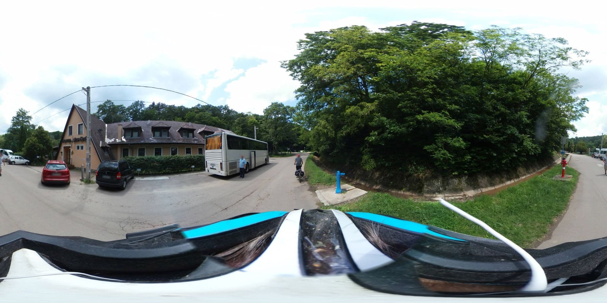 Street view near Hotel Síkfőkút, Felsőtárkány — © trackman (CC BY-SA · Mapillary)