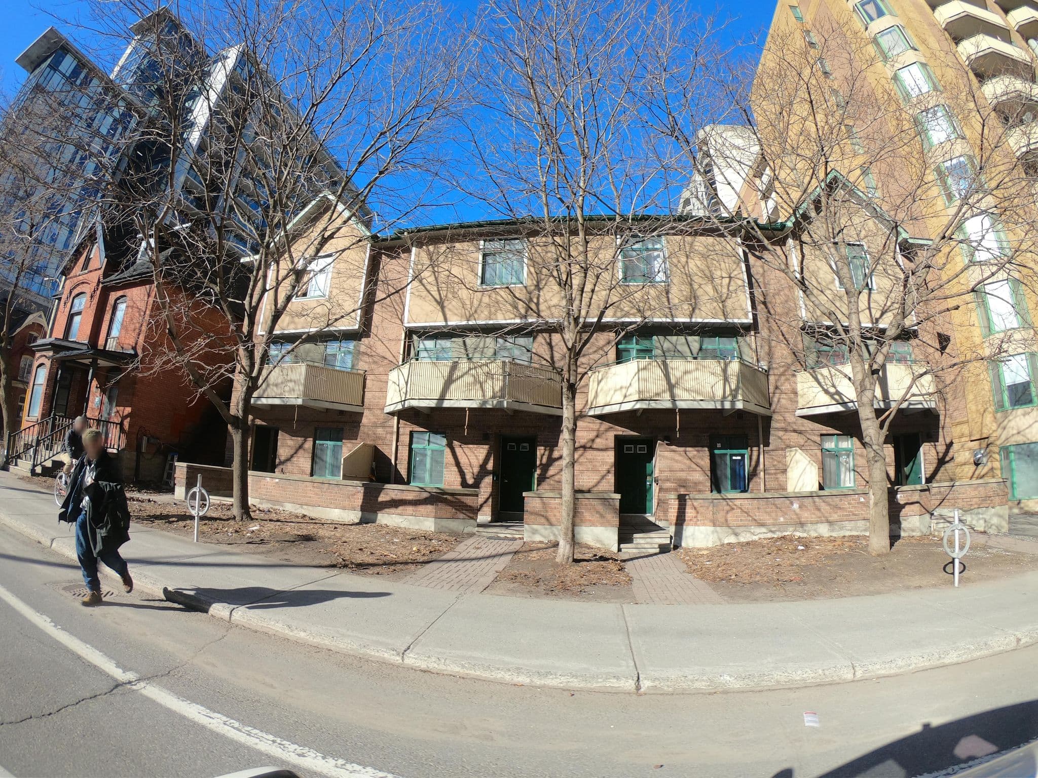 Street view near A Mid-Towne Heritage B & B, Centretown — © zzptichka (CC BY-SA · Mapillary)