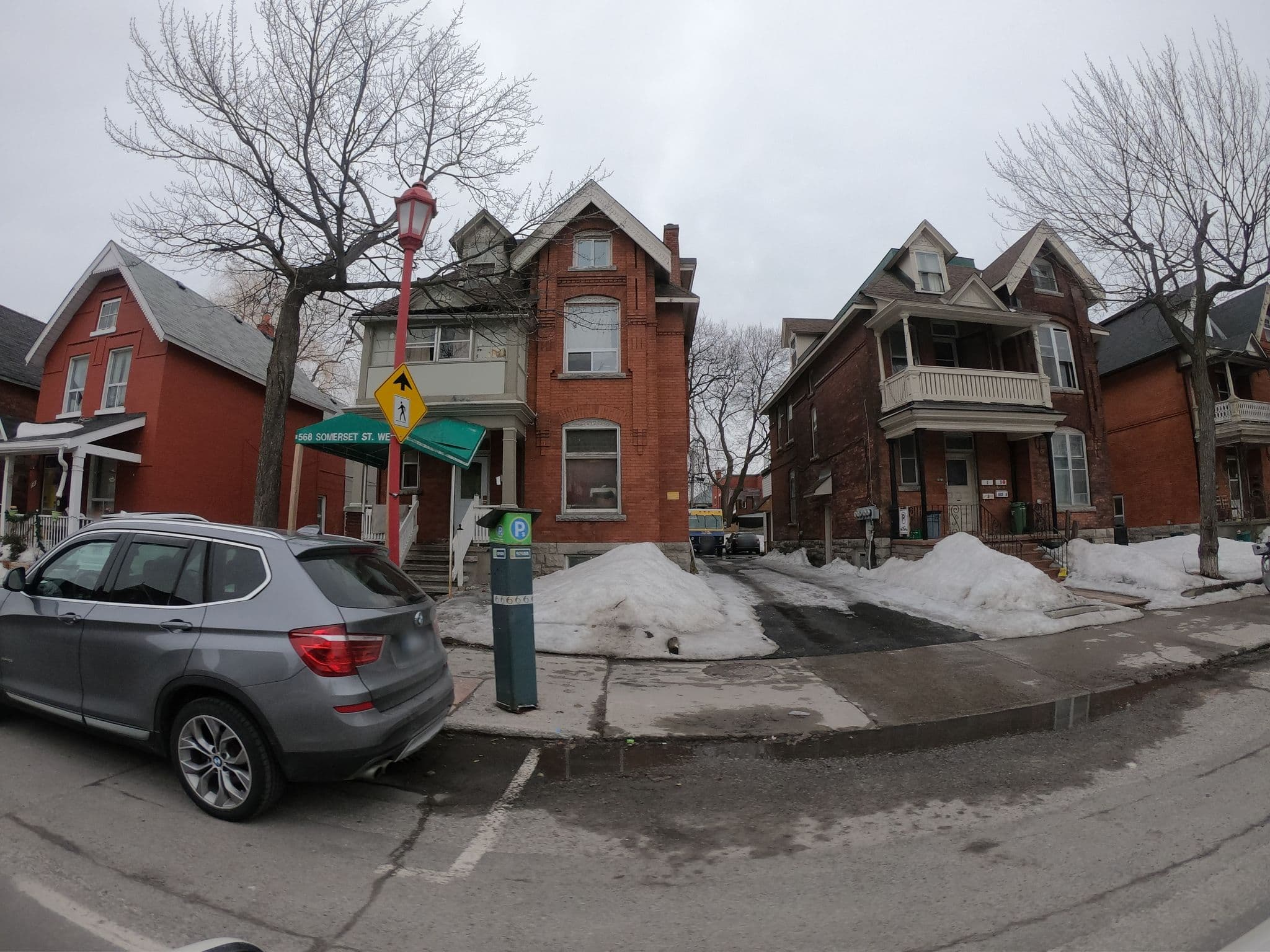Street view near 566 Sommerset Street West, Ottawa — © zzptichka (CC BY-SA · Mapillary)