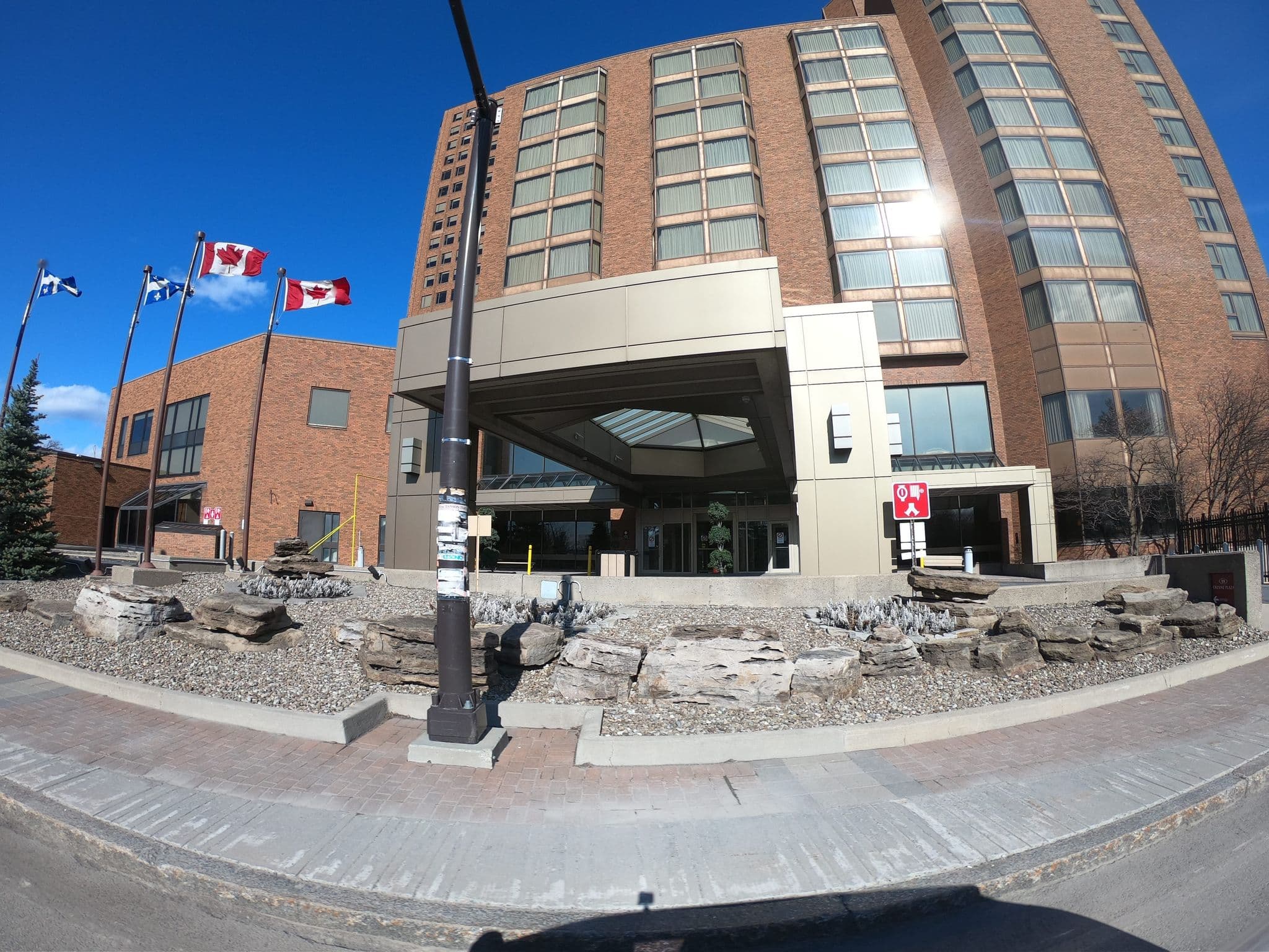 Street view near Crowne Plaza Gatineau-Ottawa, Hull — © zzptichka (CC BY-SA · Mapillary)