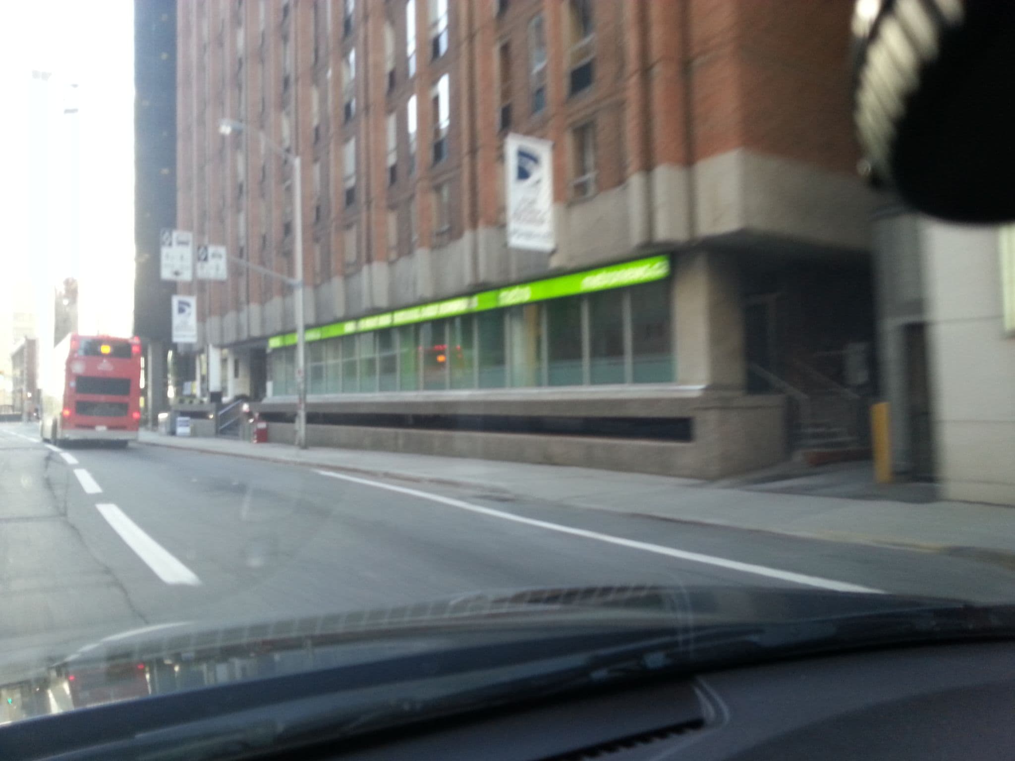 Street view near Best in Ottawa, Centretown — © rps333 (CC BY-SA · Mapillary)
