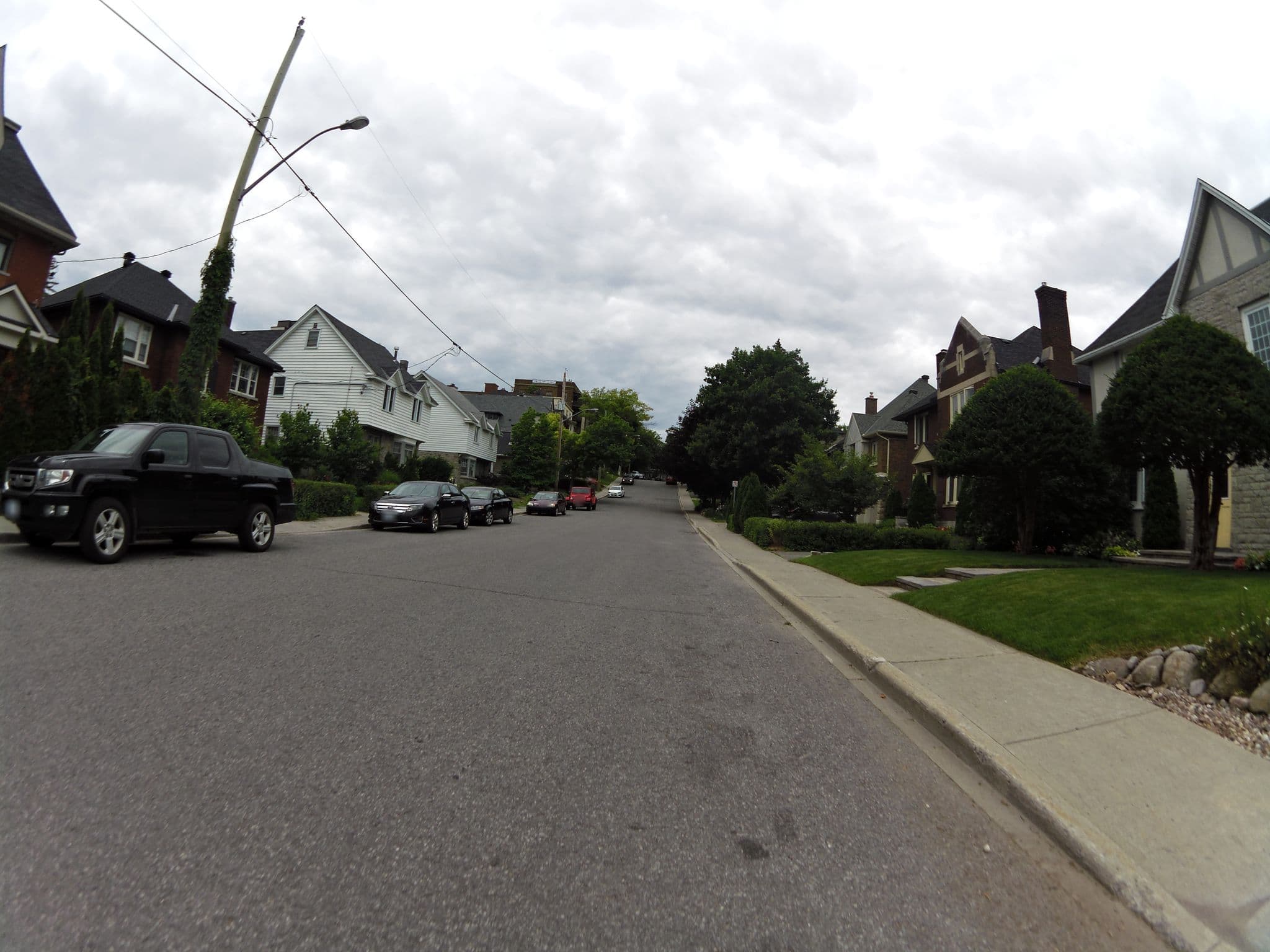 Street view near Australis Guest House, Sandy Hill — © mronewheeldrive (CC BY-SA · Mapillary)