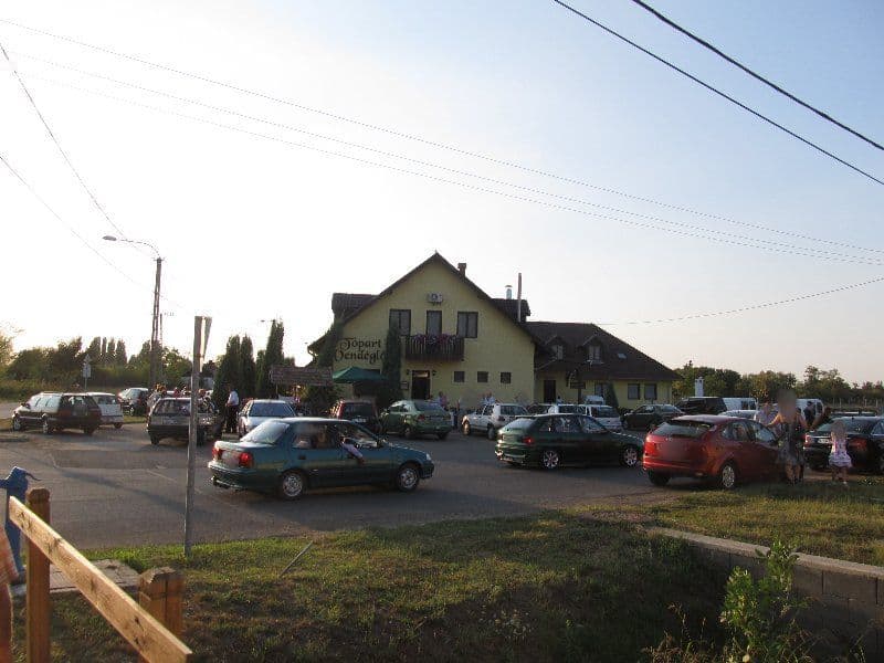 Street view near Tópart vendéglő, Mezőberény — © utvonalfelmeresek (CC BY-SA · Mapillary)