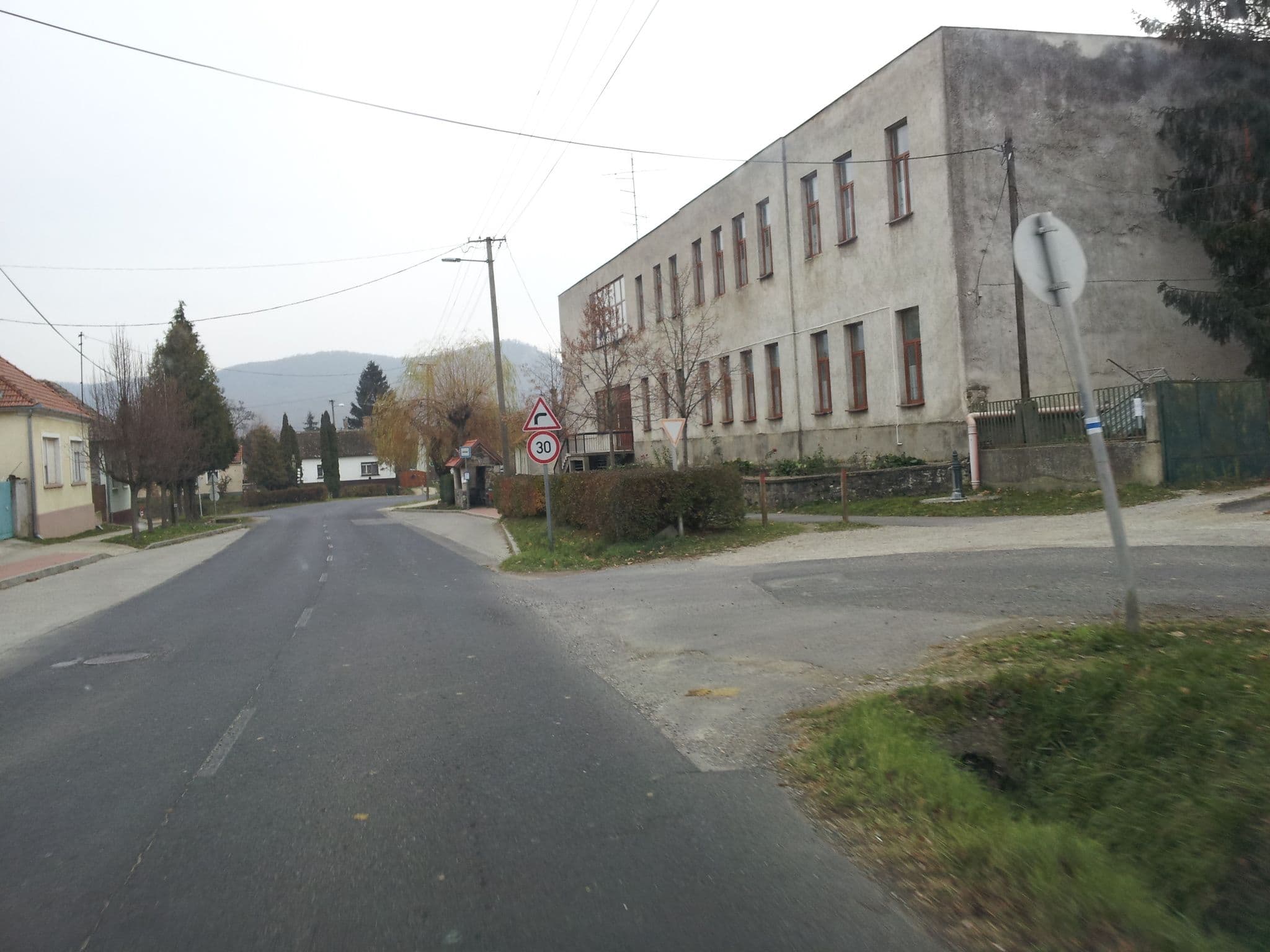 Street view near Öreghegyi Apartman, Cserszegtomaj — © kolesajr (CC BY-SA · Mapillary)