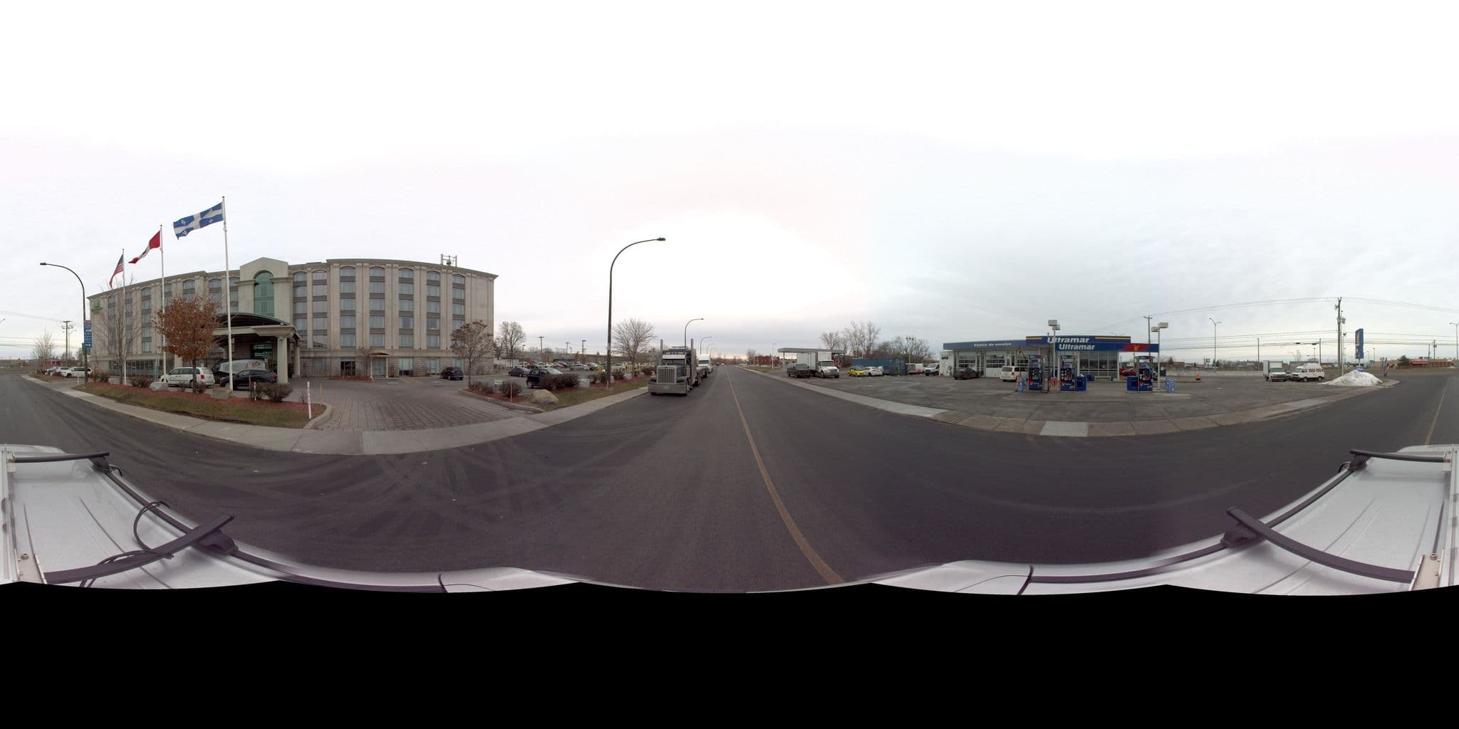 Street view near Holiday Inn Express & Suites Montreal Airport, Dorval — © VdM (CC BY-SA · Mapillary)