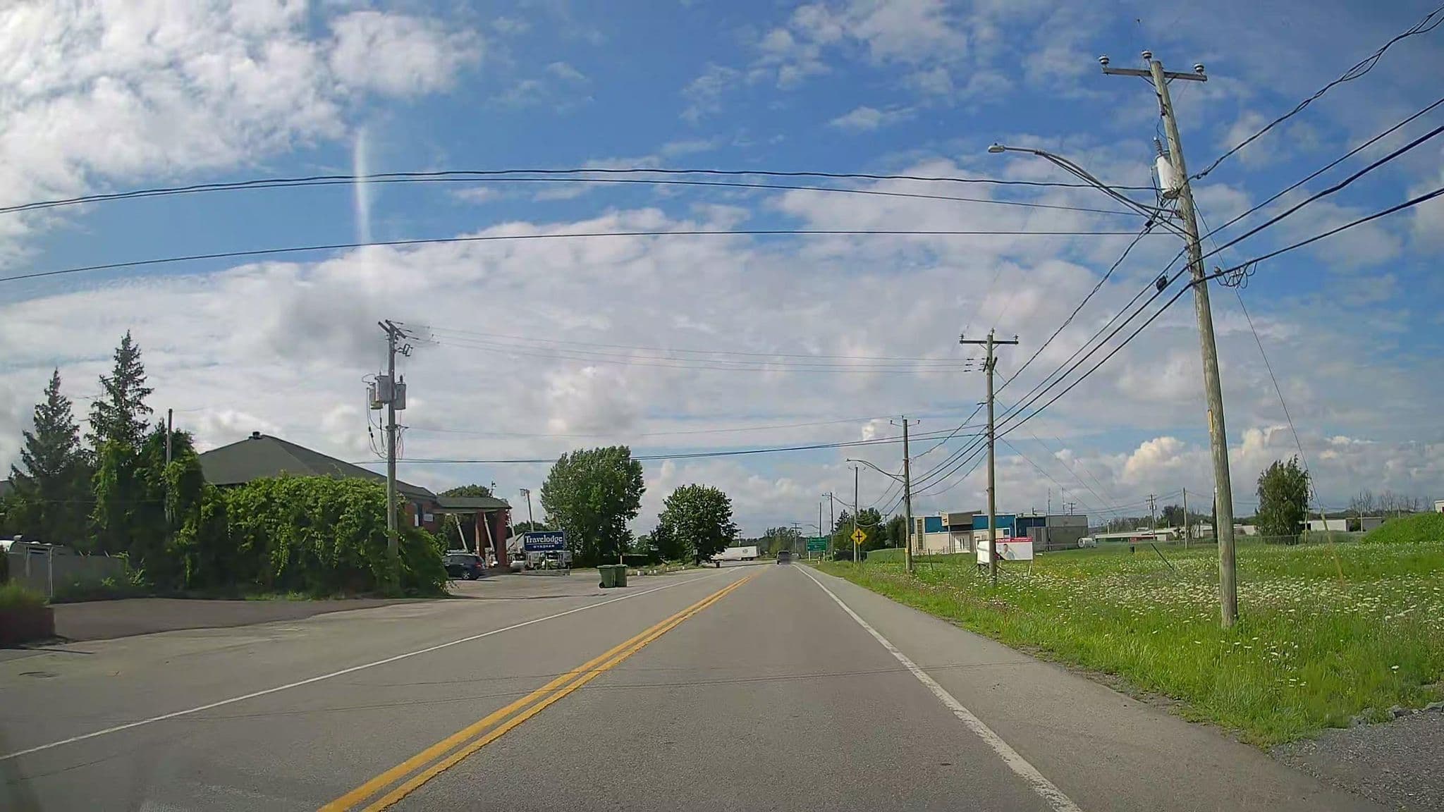 Street view near Hotel Vinti, Rigaud — © Encrypted (CC BY-SA · Mapillary)