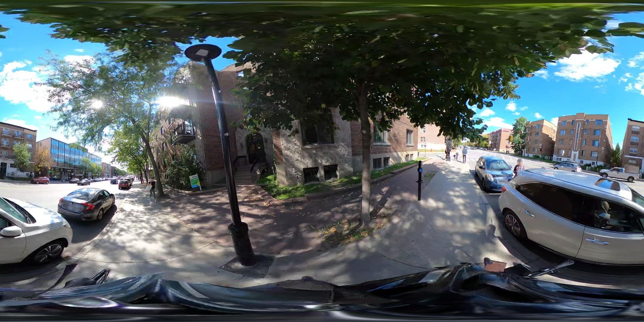 Street view near Abotel Inc, Snowdon — © une_abeille (CC BY-SA · Mapillary)