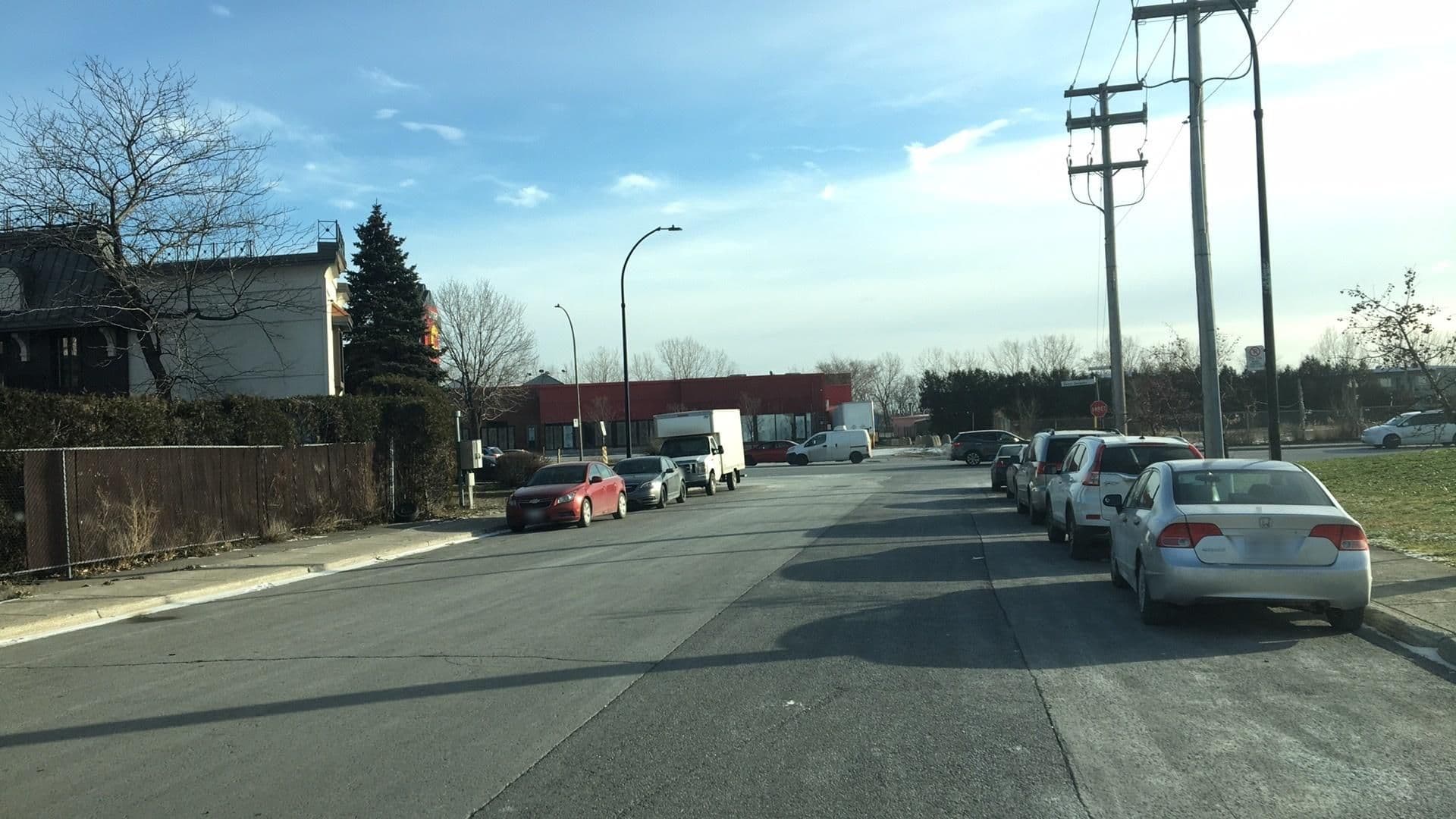 Street view near Chablis Hotel & Suites, Montréal-Ouest — © VdM (CC BY-SA · Mapillary)