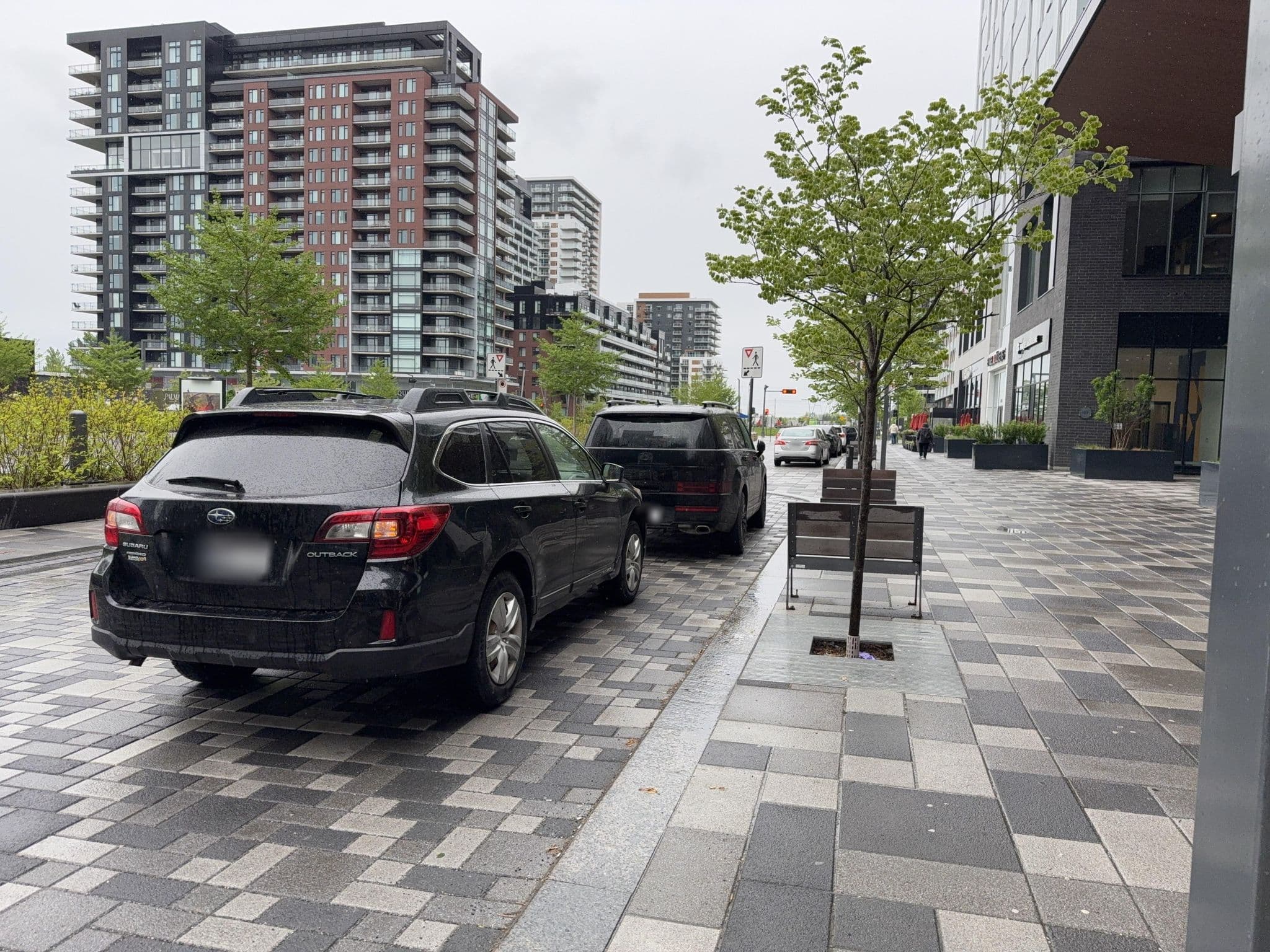 Street view near Courtyard by Marriott Montreal Brossard, Brossard — © emmacardinal (CC BY-SA · Mapillary)